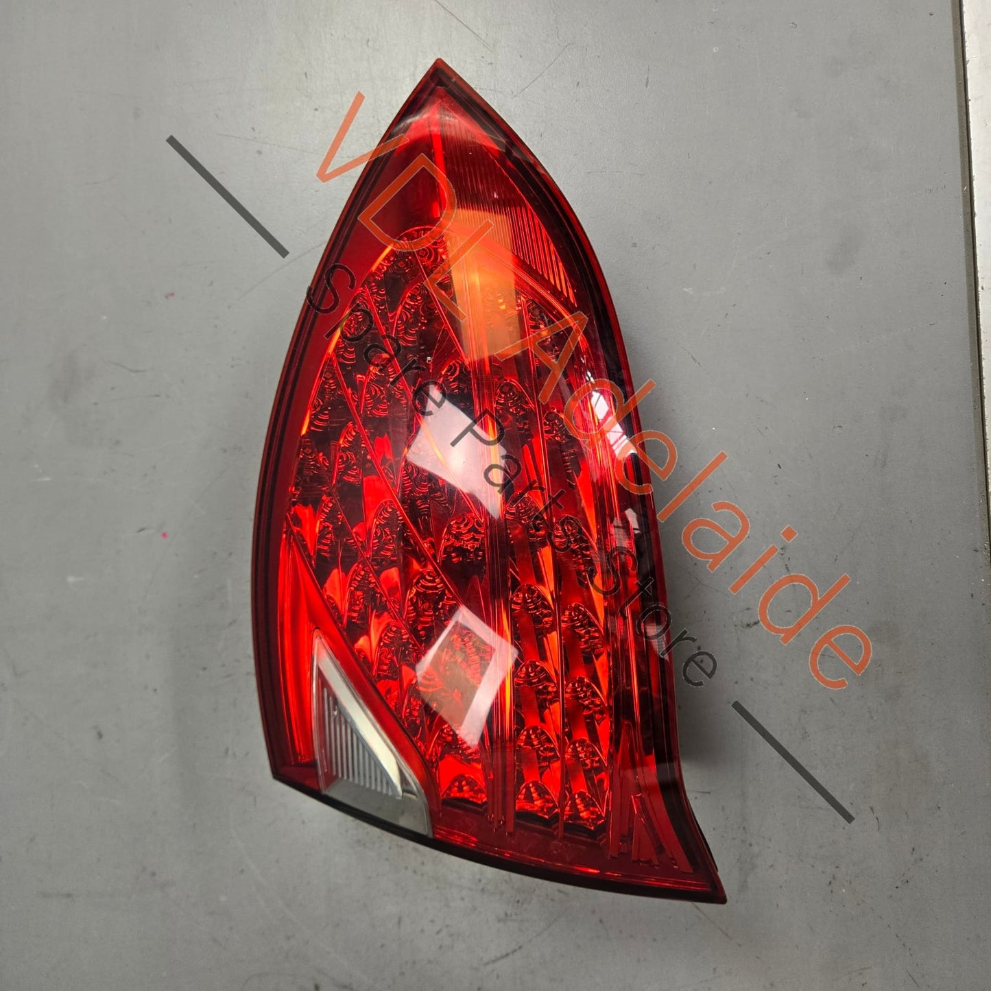 95863109601 958945096 Porsche Cayenne 958 Right Rear Outer Tail Light 95863109601 7P5945096F 958945096