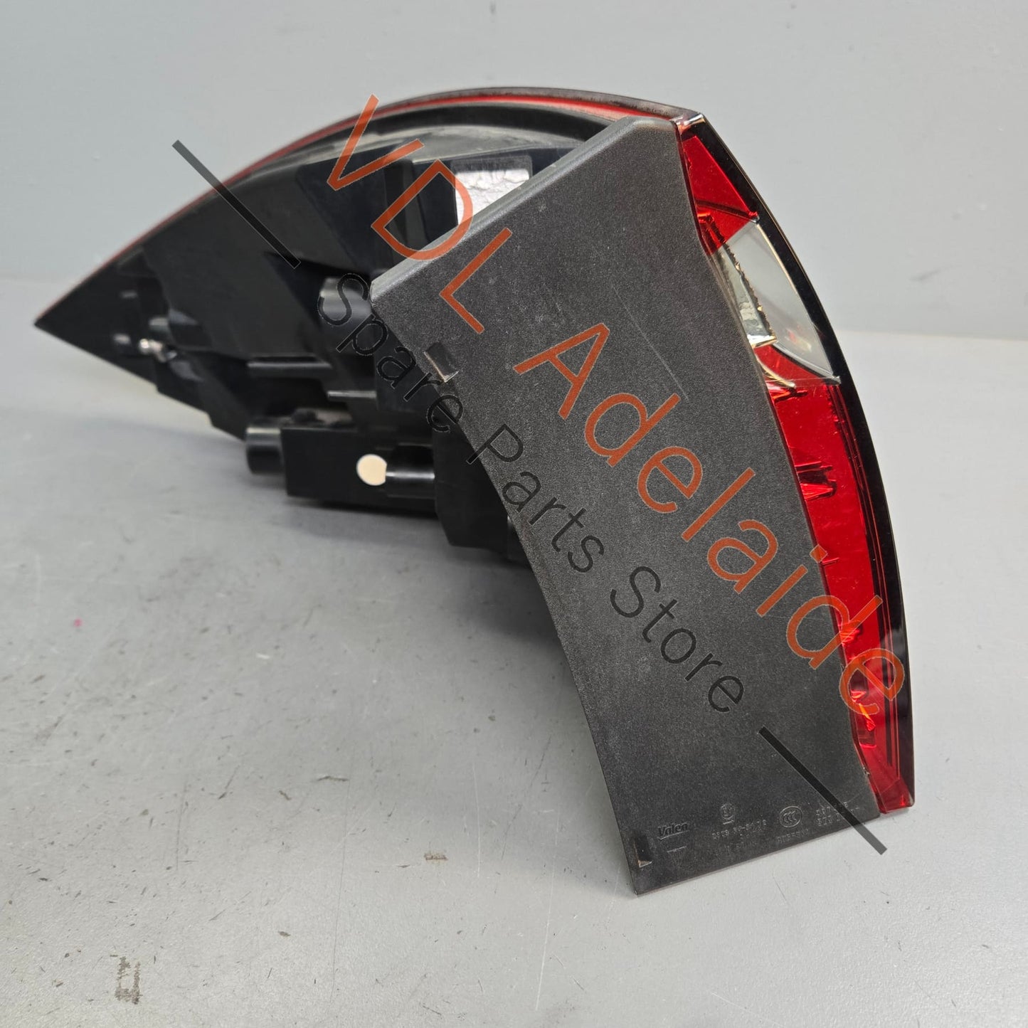 95863109601 958945096 Porsche Cayenne 958 Right Rear Outer Tail Light 95863109601 7P5945096F 958945096