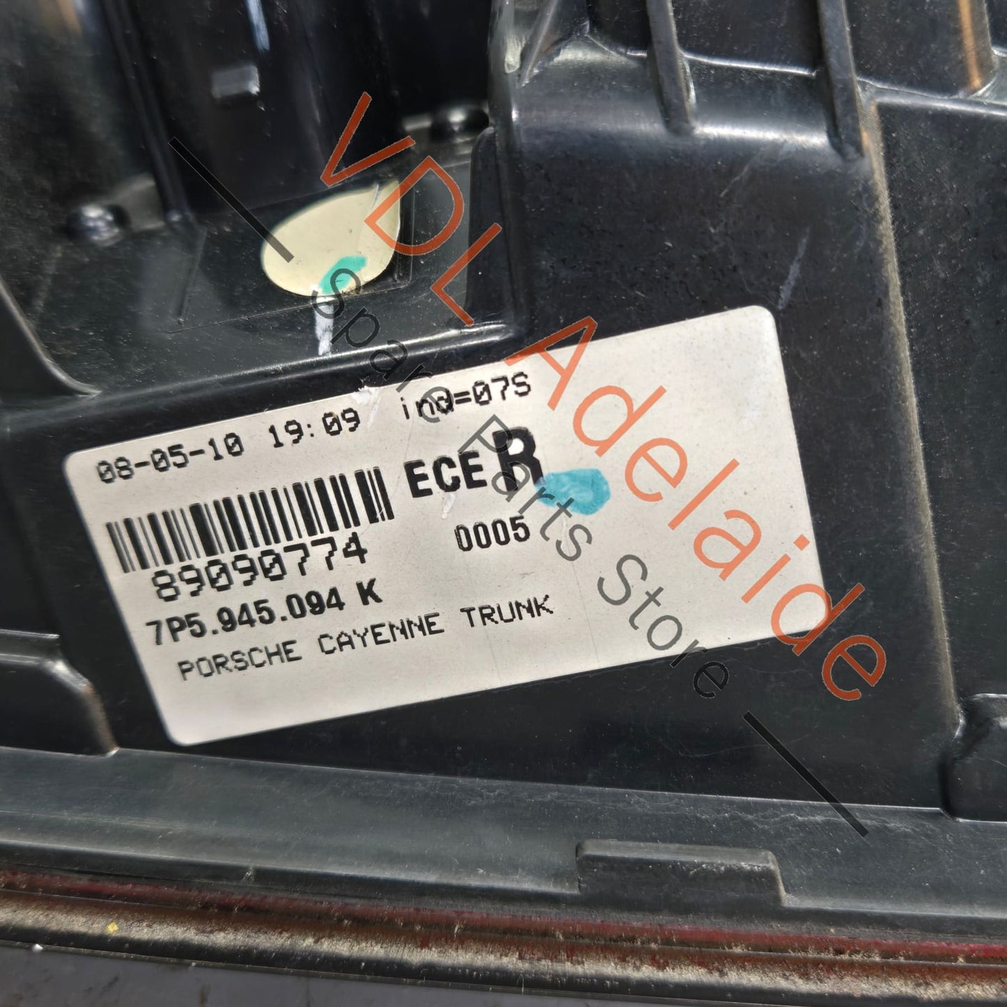 958945094 95863109401 Porsche Cayenne 958 Right Rear Inner Tail Light 95863109401 7P5945094K 958945094