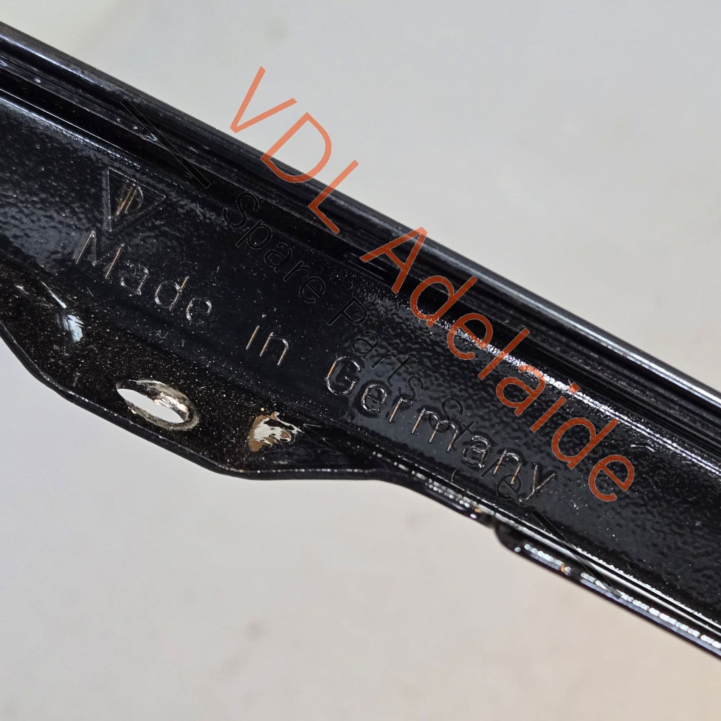 7P5853589B Porsche Cayenne Rear Left Door C Pillar Exterior Moulding Trim 95855958901 GW1 7P5853589B Gloss Black