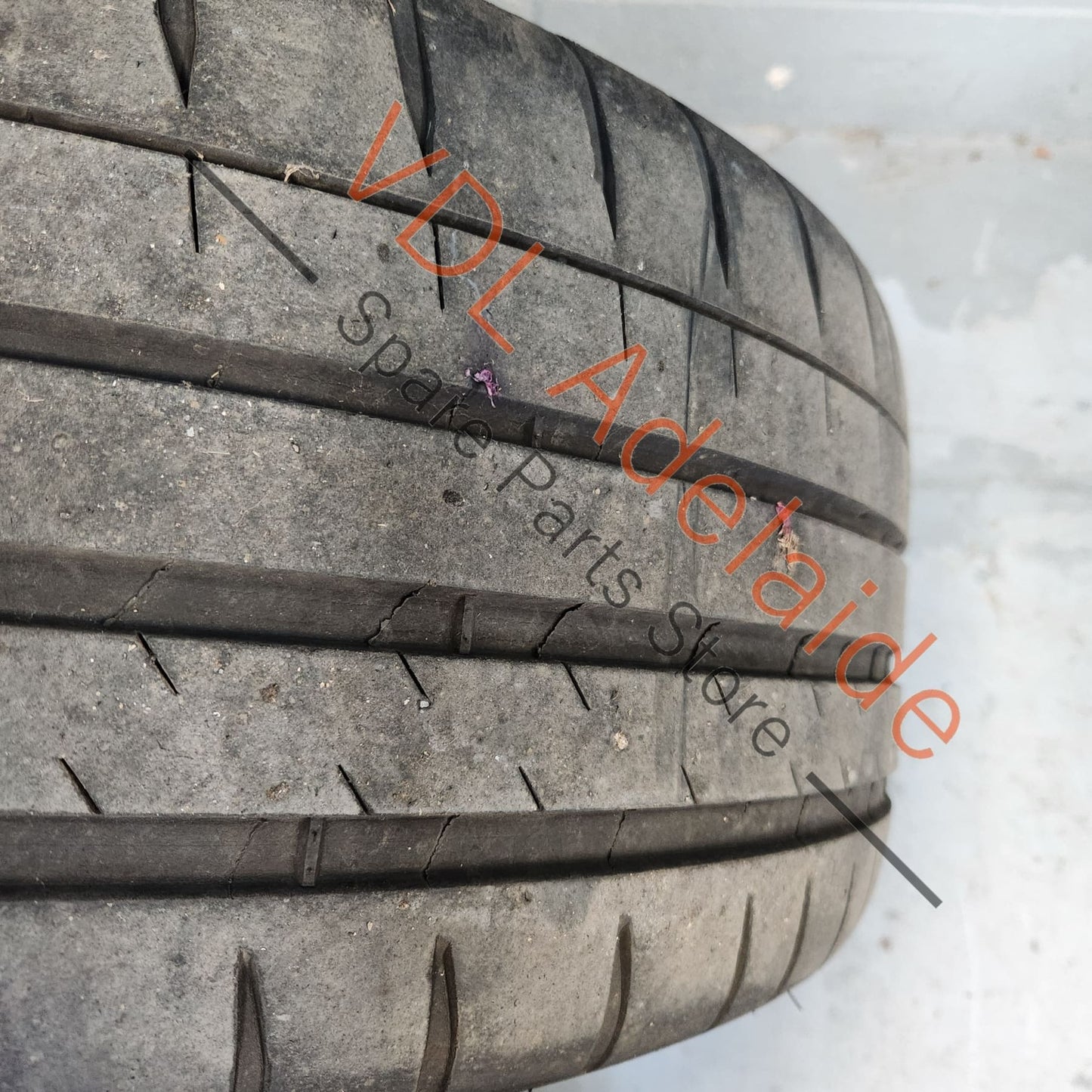 8V0601025AT 8V0601025FE Audi A3 S3 8V 19in 19x8 Alloy Wheel Genuine OEM 8V0601025AT 8V0601025FE #01