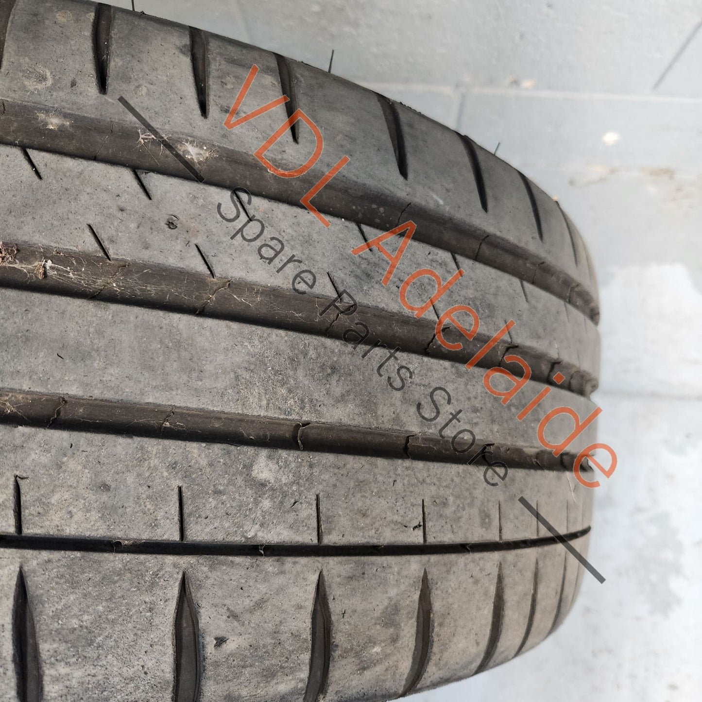 8V0601025AT 8V0601025FE Audi A3 S3 8V 19in 19x8 Alloy Wheel Genuine OEM 8V0601025AT #04