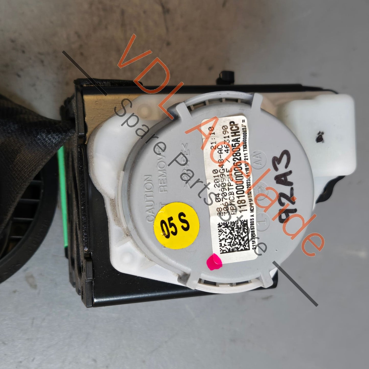 7P0857805A 95880305102 HCP Porsche Cayenne 958 92A Rear Left Seatbelt 7P0857805A 95880305102 HCP