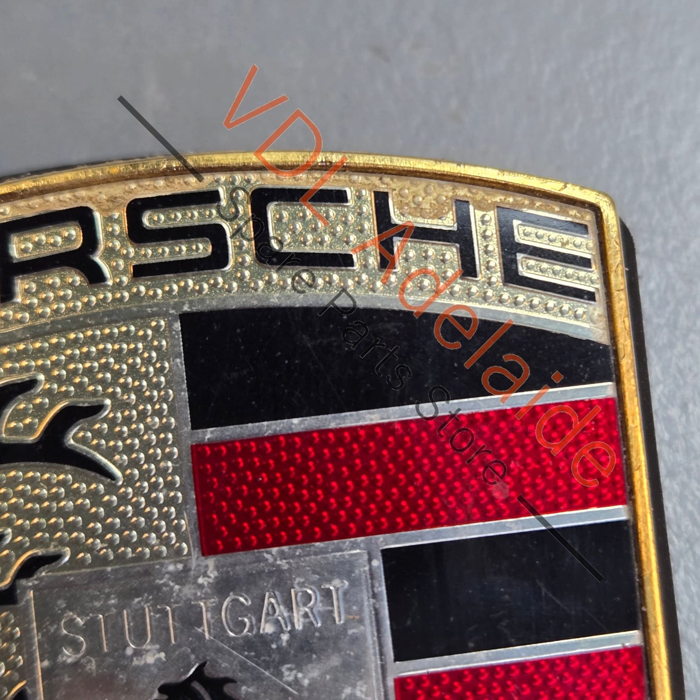 9P1853601 Porsche Crest Badge Emblem 9P1853601