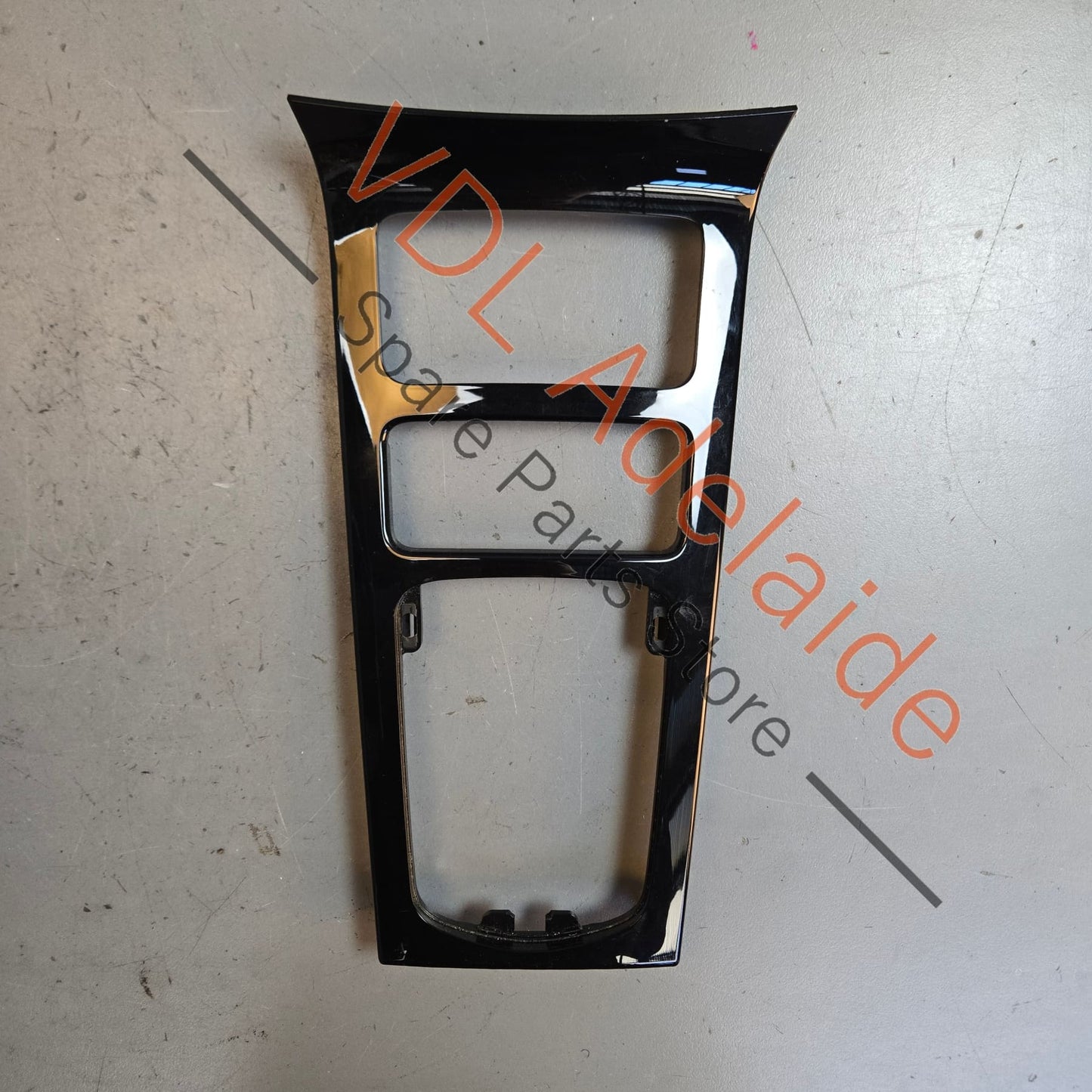 7P5863324F 95855332400 6BB Porsche Cayenne 958 Centre Console Trim Cover Gloss Black 95855332400 6BB 7P5863324F