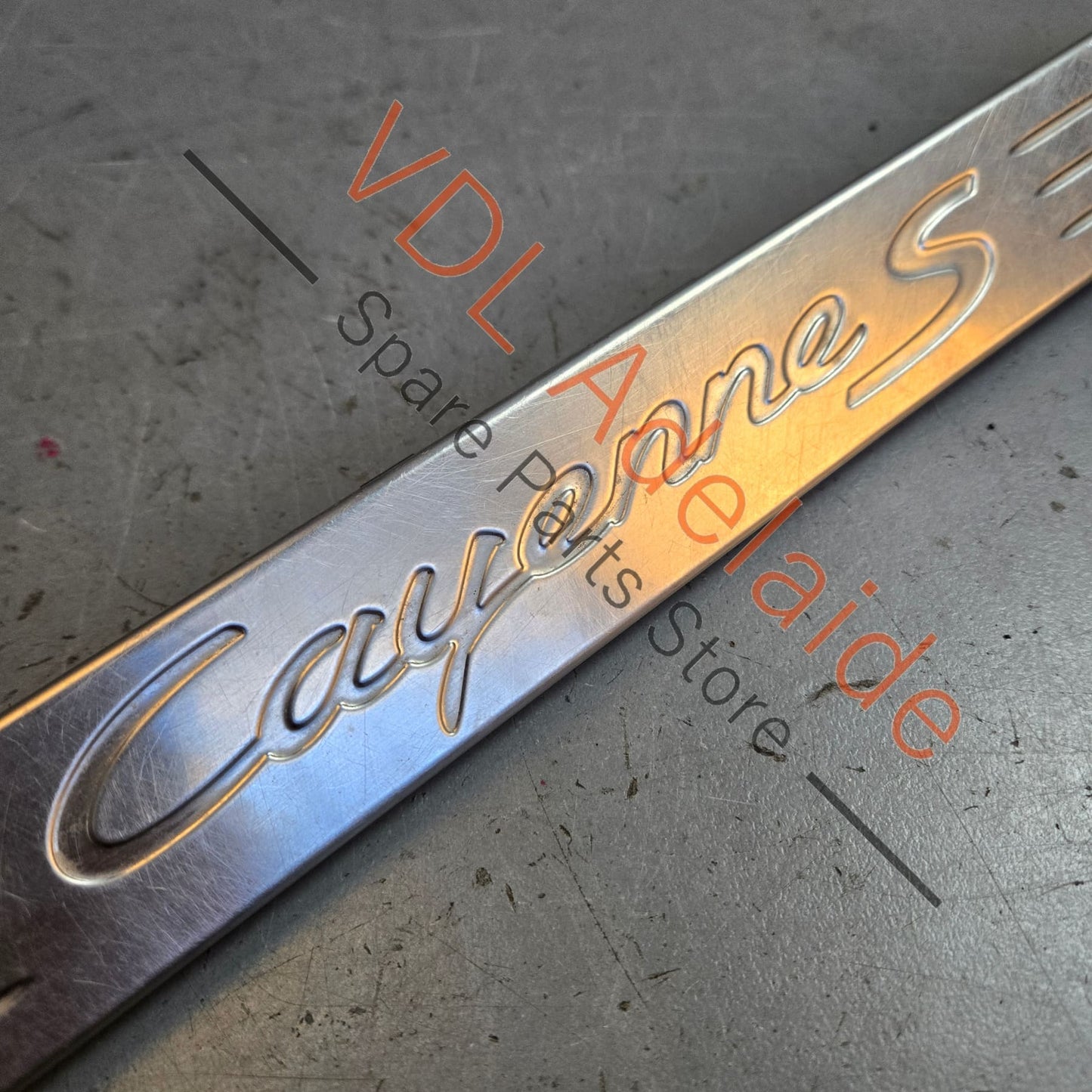 95855546701 6M7 Porsche Cayenne S 958 92A Sill Trim Scuff Front Door 95855546701 6M7