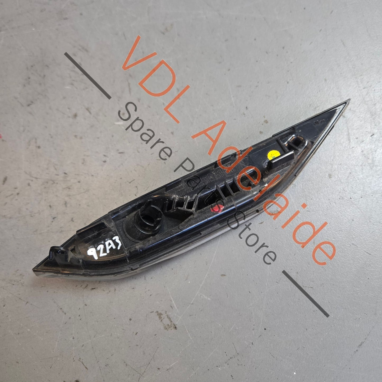 958 631 101 00 7P5949101 Genuine Porsche Cayenne 958 Left Side Fender Blinker Indicator 95863110100 7P5949101