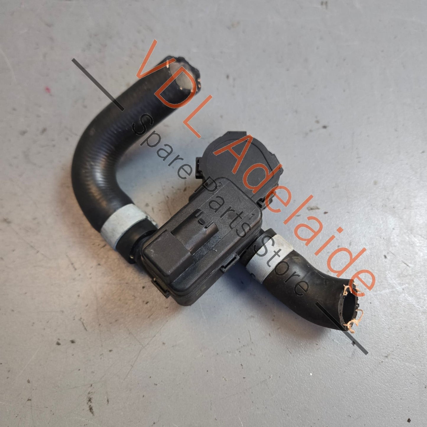 7PP819810A Porsche Cayenne 958 Heater Control Valve 7PP819810A
