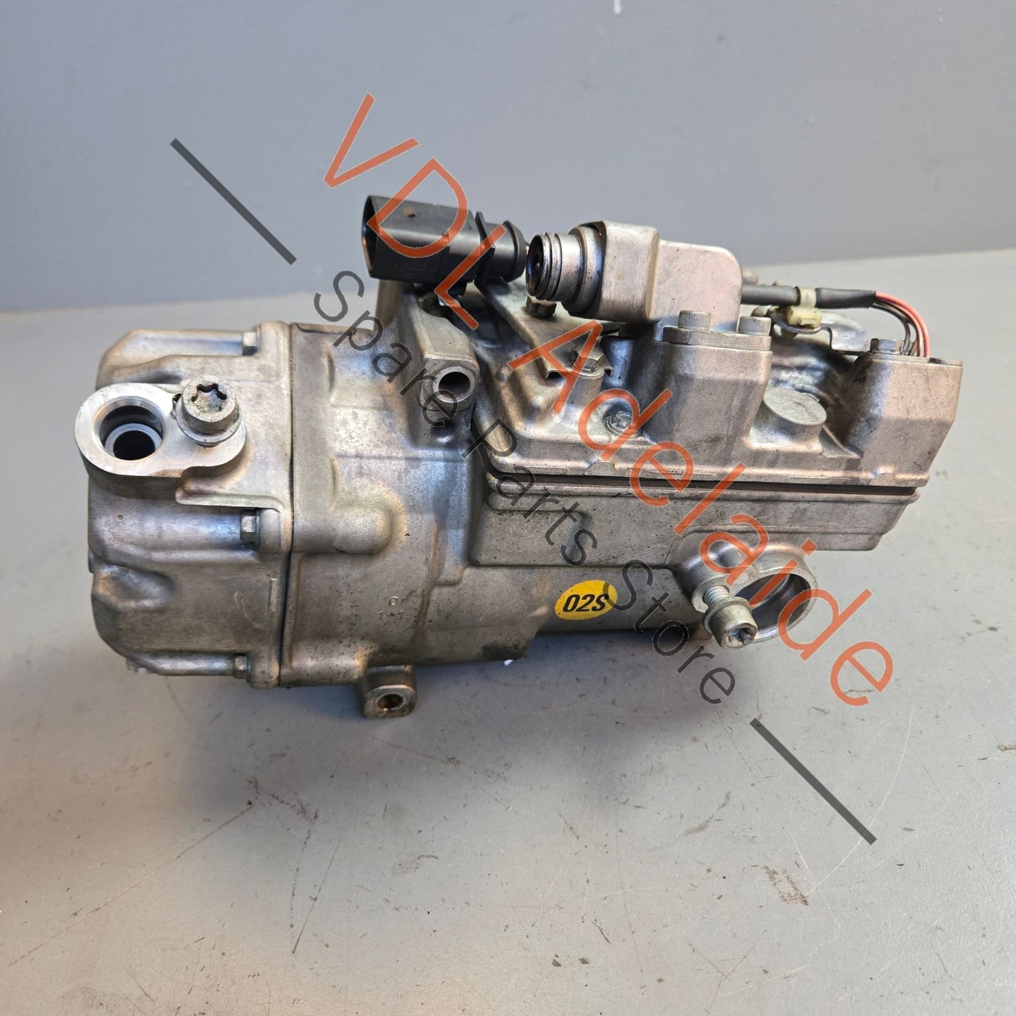 95812601102 7P0820803G Genuine AC Conpressor Porsche Cayenne & Panamera 3.0 HYBRID 95812601102
