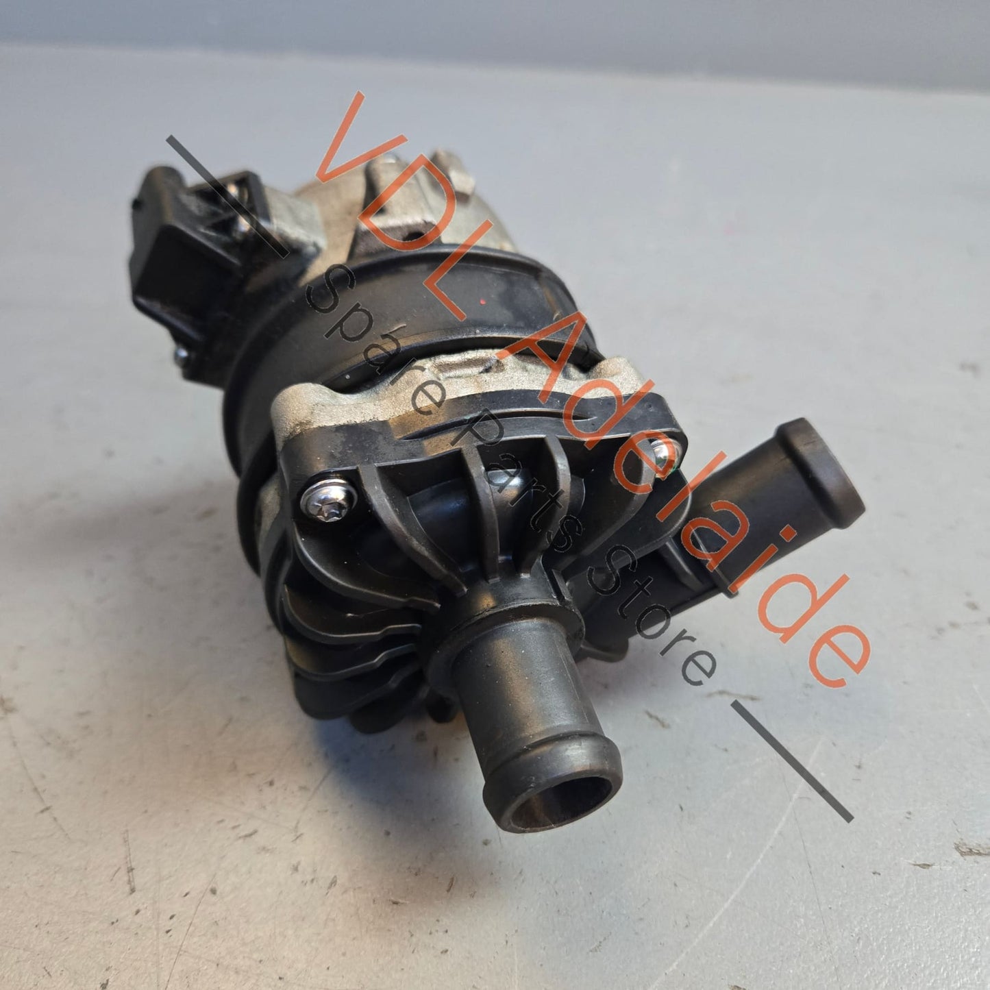 95860656700 8K0965567B Porsche Cayenne 958 Coolant Pump 95860656700 8K0965567B