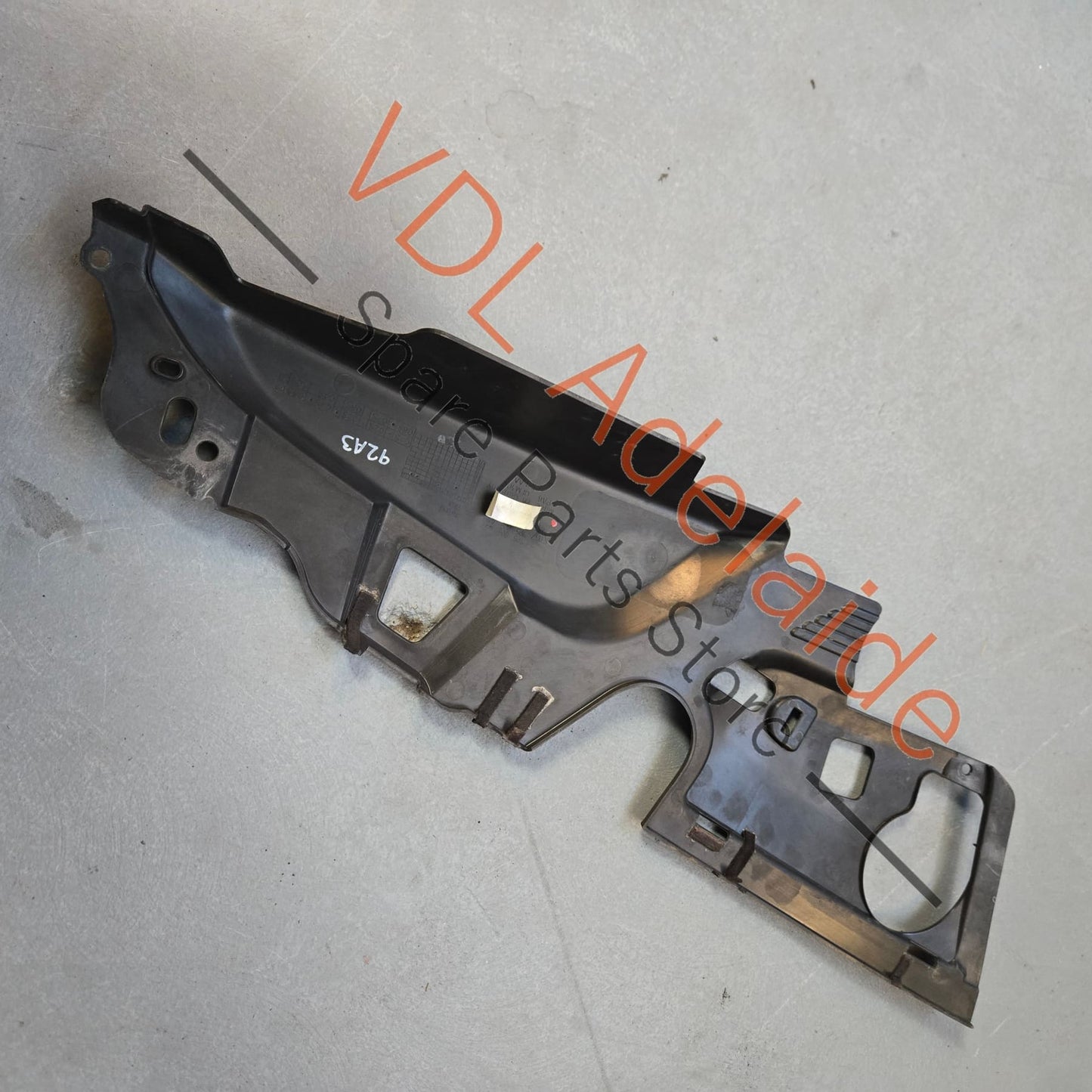 7P5806442 958 556 442 02 01C Porsche Cayenne 958 92A Engine Bay Cover Trim Right Side 7P5806442 95855644202 9B9