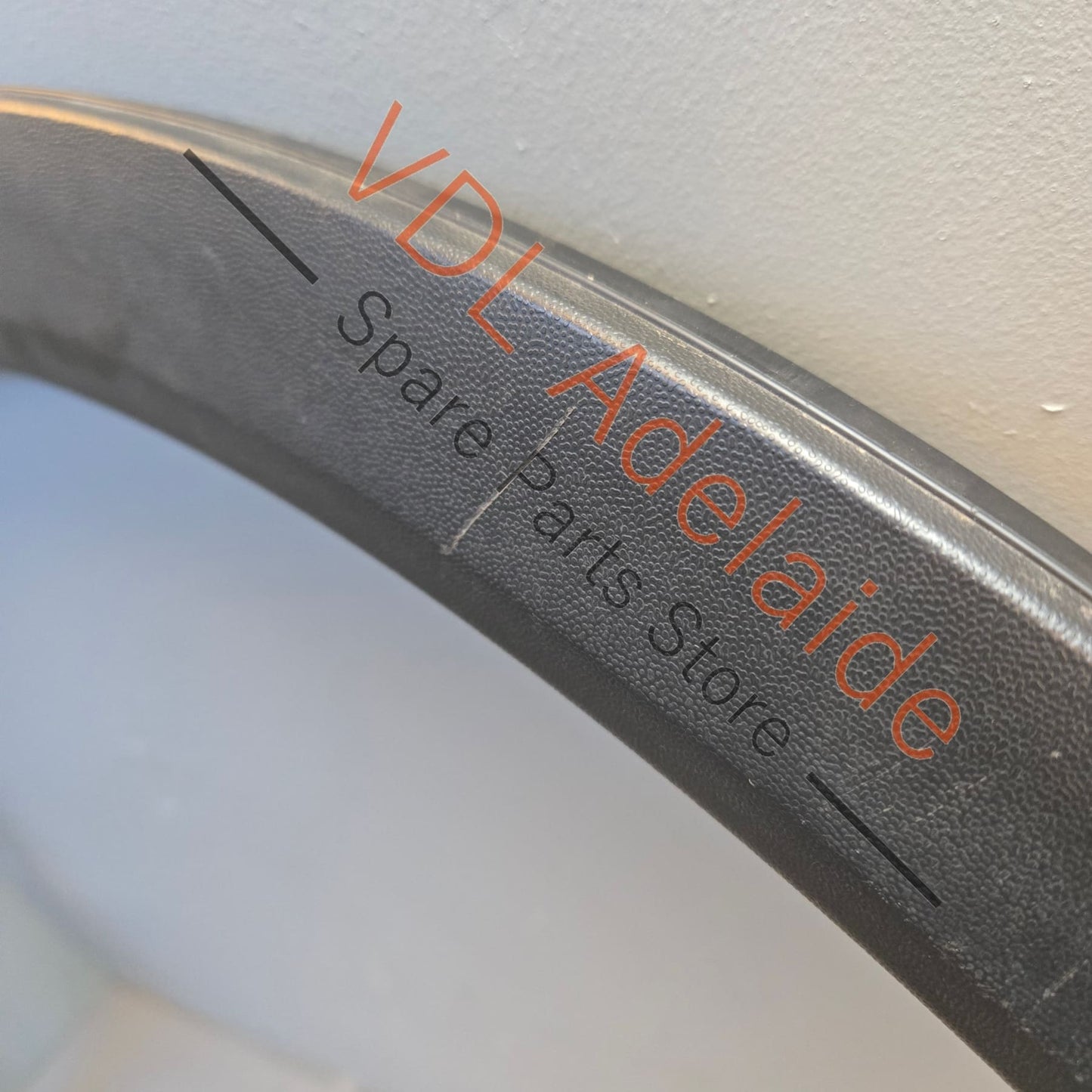 95855972720 7P5853727D Porsche Cayenne 958 Left Front Fender Wheel Arch Moulding Trim 7P5853727D 95855972720