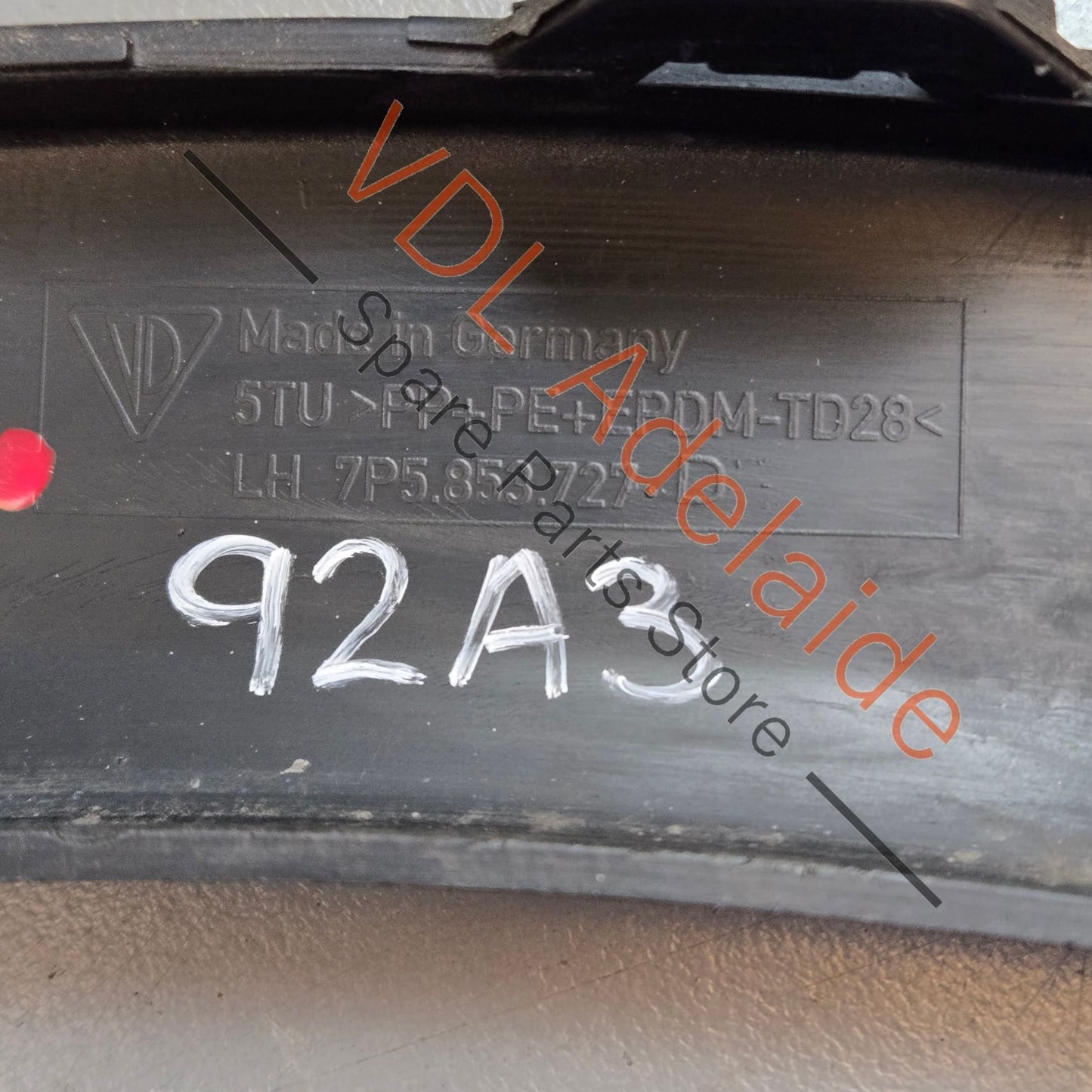 95855972720 7P5853727D Porsche Cayenne 958 Left Front Fender Wheel Arch Moulding Trim 7P5853727D 95855972720