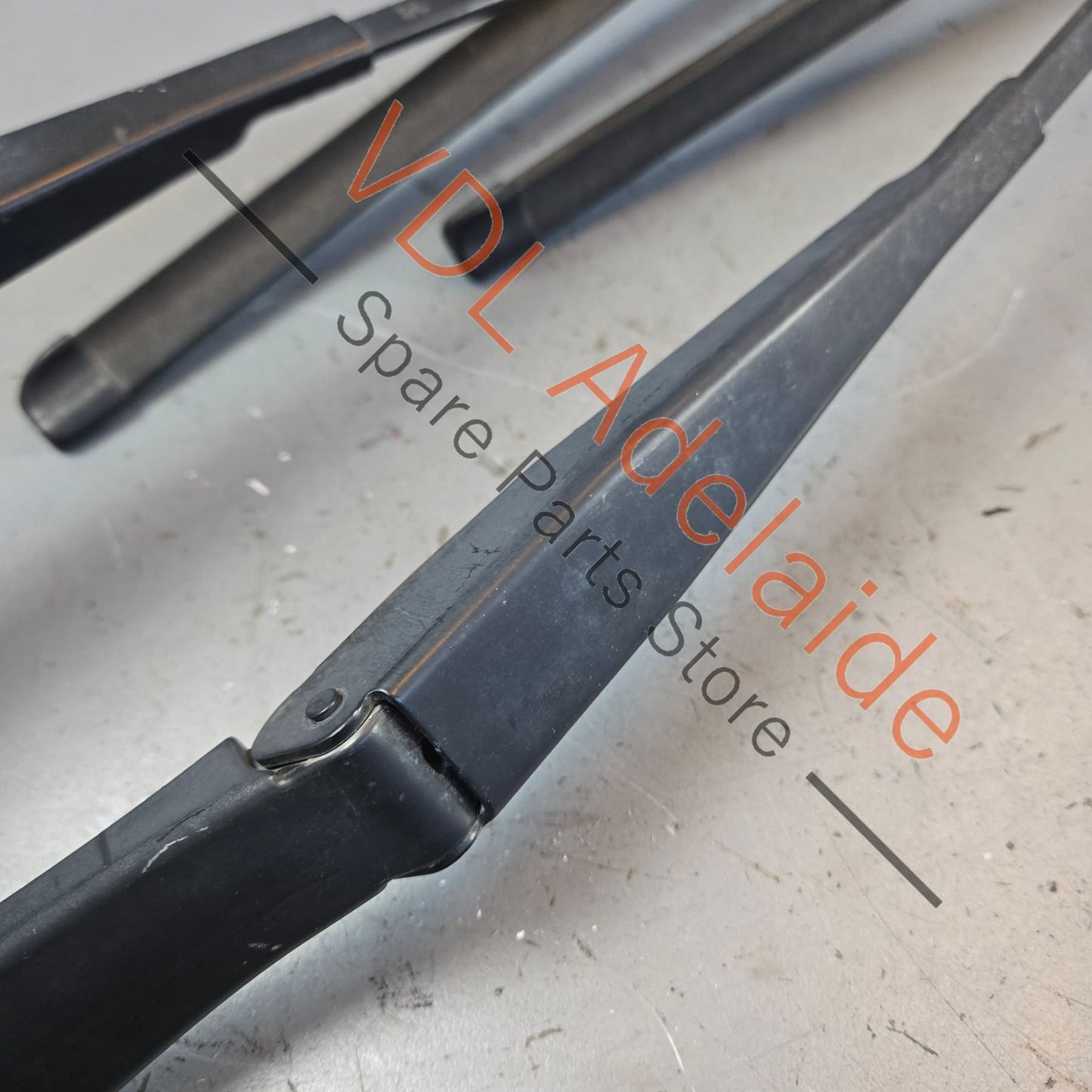 7P0955409C 7P0955410C Porsche Cayenne 958 Windscreen Wiper Arm Set L & R 7P0955409C 7P0955410C