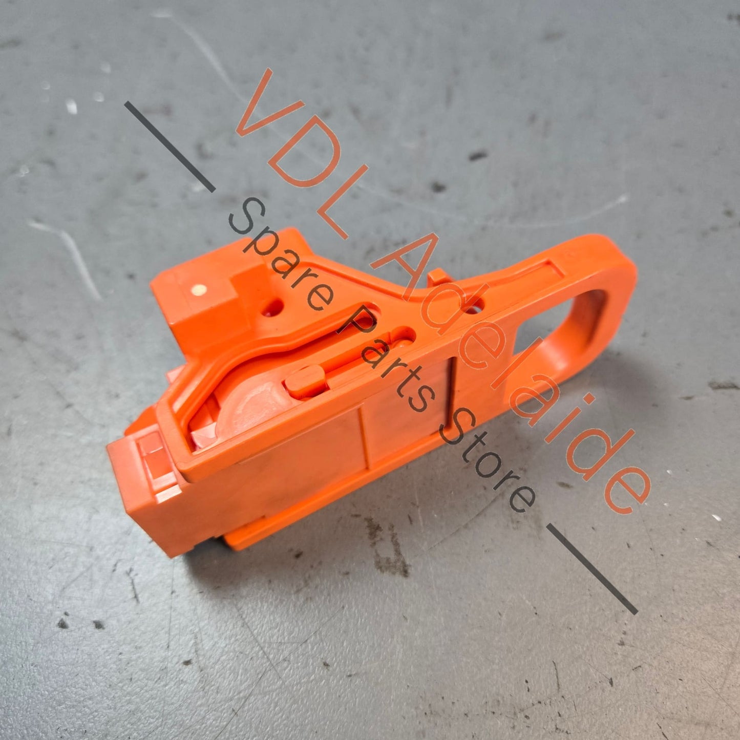958 611 423 00 7P0915423A Porsche Cayenne Panamera Hybrid Maintenance Connector Fuse 95861142300 7P0915423A