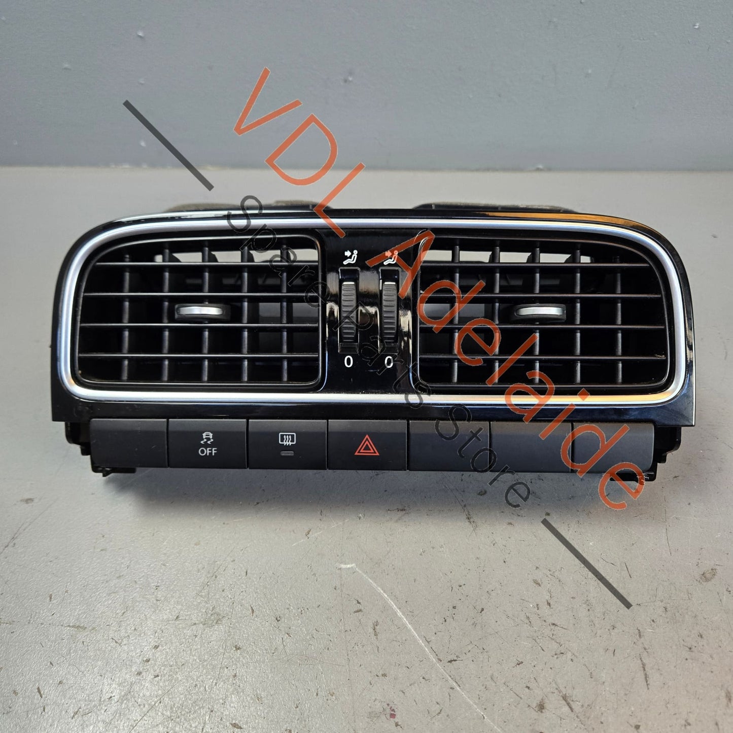 6RF819728C 6RF819728CN0R VW Polo MK5 6R Gti Centre Air Vent for Air Conditioning 6RF819728C N0R Gloss Black