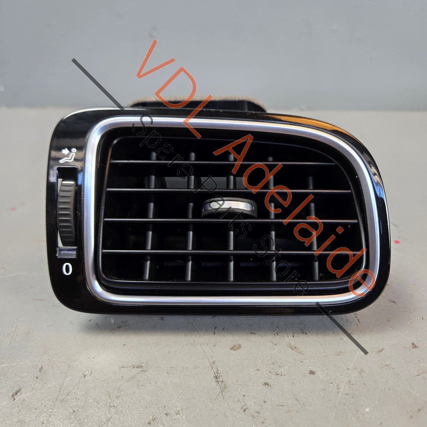 6RF819704CN0R VW Polo MK5 6R Gti Right Side Air Vent for Air Conditioning 6RF819704C N0R Gloss Black