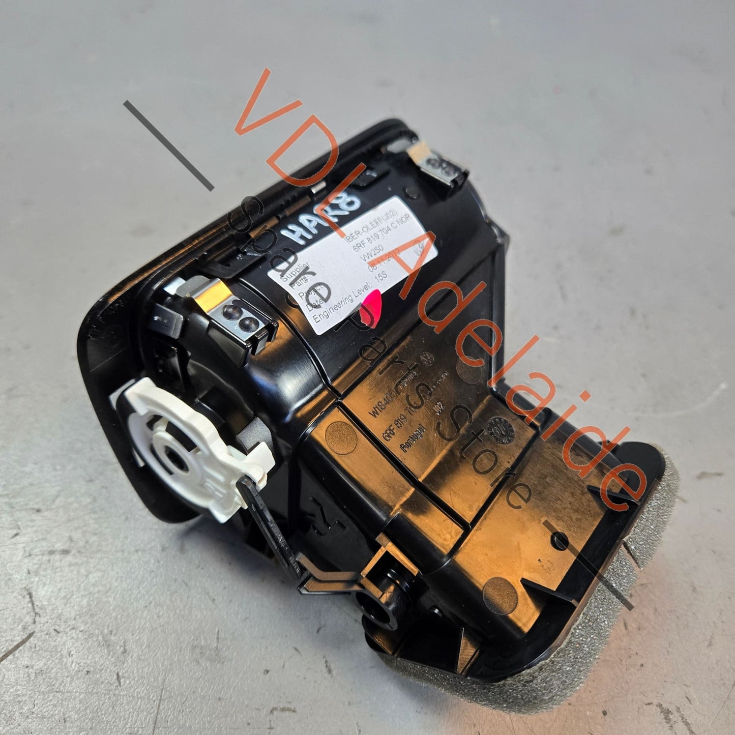 6RF819704CN0R VW Polo MK5 6R Gti Right Side Air Vent for Air Conditioning 6RF819704C N0R Gloss Black