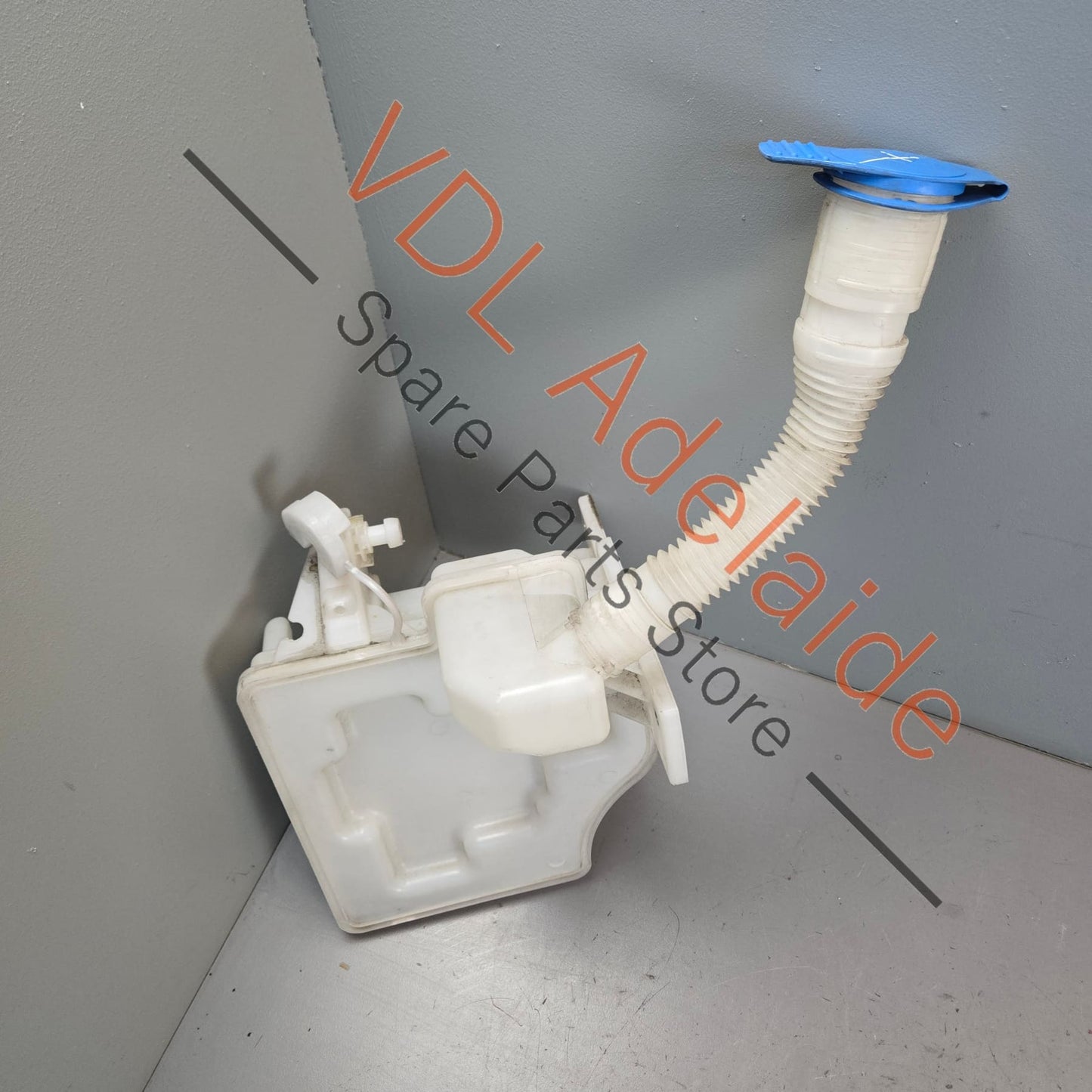 6R0955453E VW Polo MK5 6R Gti Windscreen & Headlight Washer Water Tank Reservoir 6R0955453E