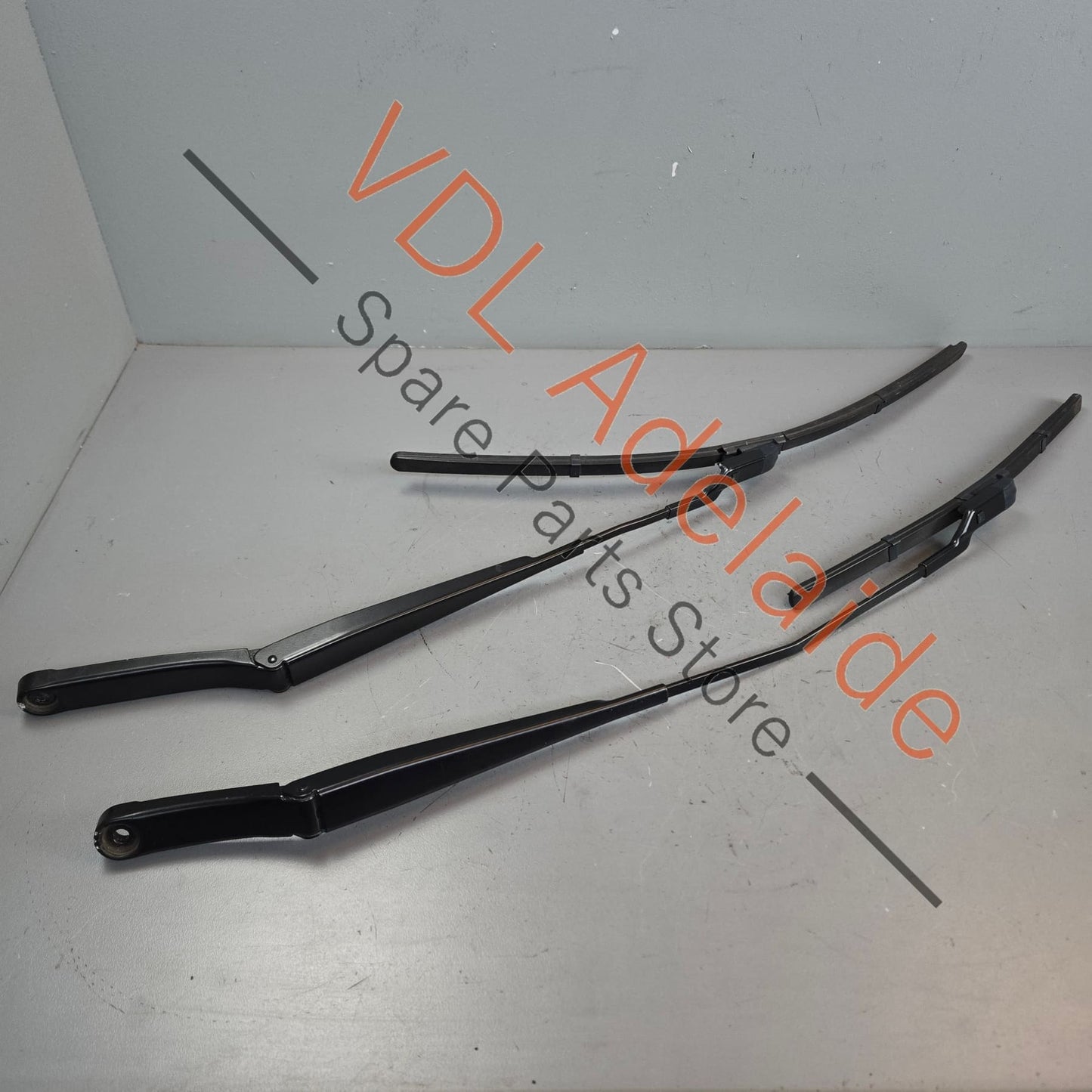 6R2998002 6R2955409A 6R2955410A VW Polo MK5 6R Pair of Windscreen Wiper Arms 6R2998002 6R2955410A 6R2955409A