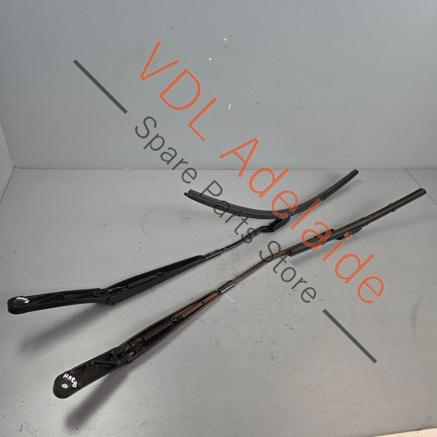 6R2998002 6R2955409A 6R2955410A VW Polo MK5 6R Pair of Windscreen Wiper Arms 6R2998002 6R2955410A 6R2955409A
