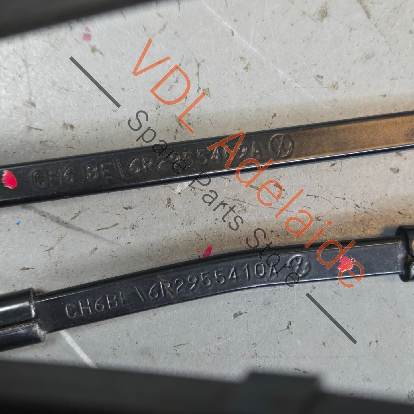 6R2998002 6R2955409A 6R2955410A VW Polo MK5 6R Pair of Windscreen Wiper Arms 6R2998002 6R2955410A 6R2955409A