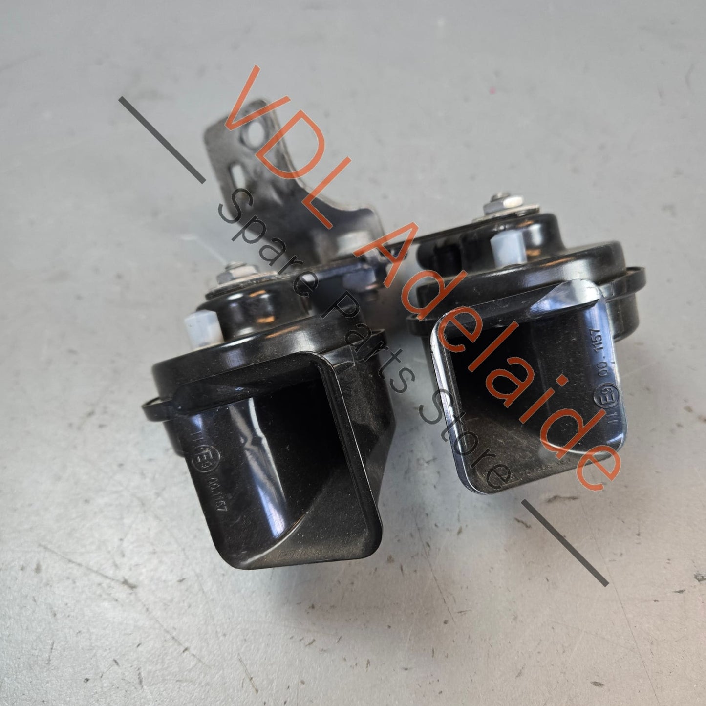 6R0951221A VW Polo Horn Set High and Low tone 6R0951221A 6R0951223A