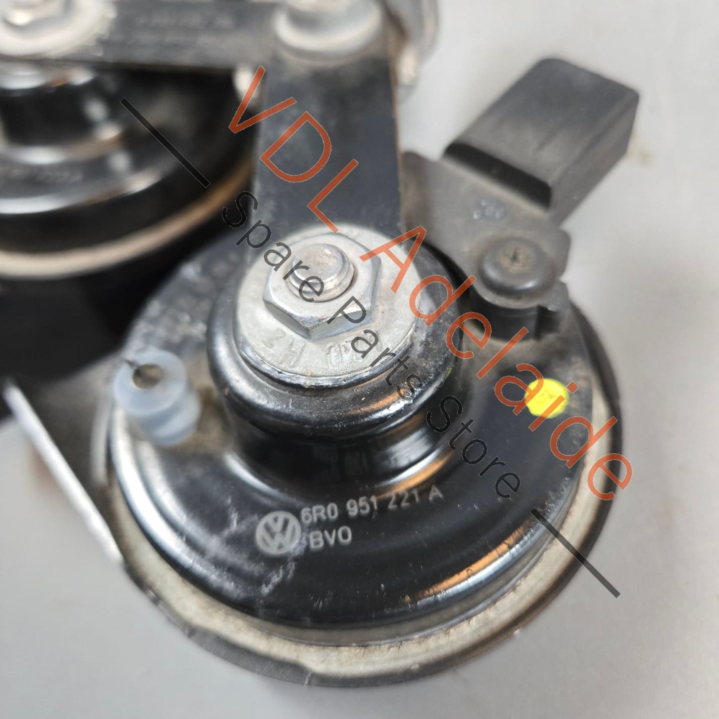 6R0951221A VW Polo Horn Set High and Low tone 6R0951221A 6R0951223A