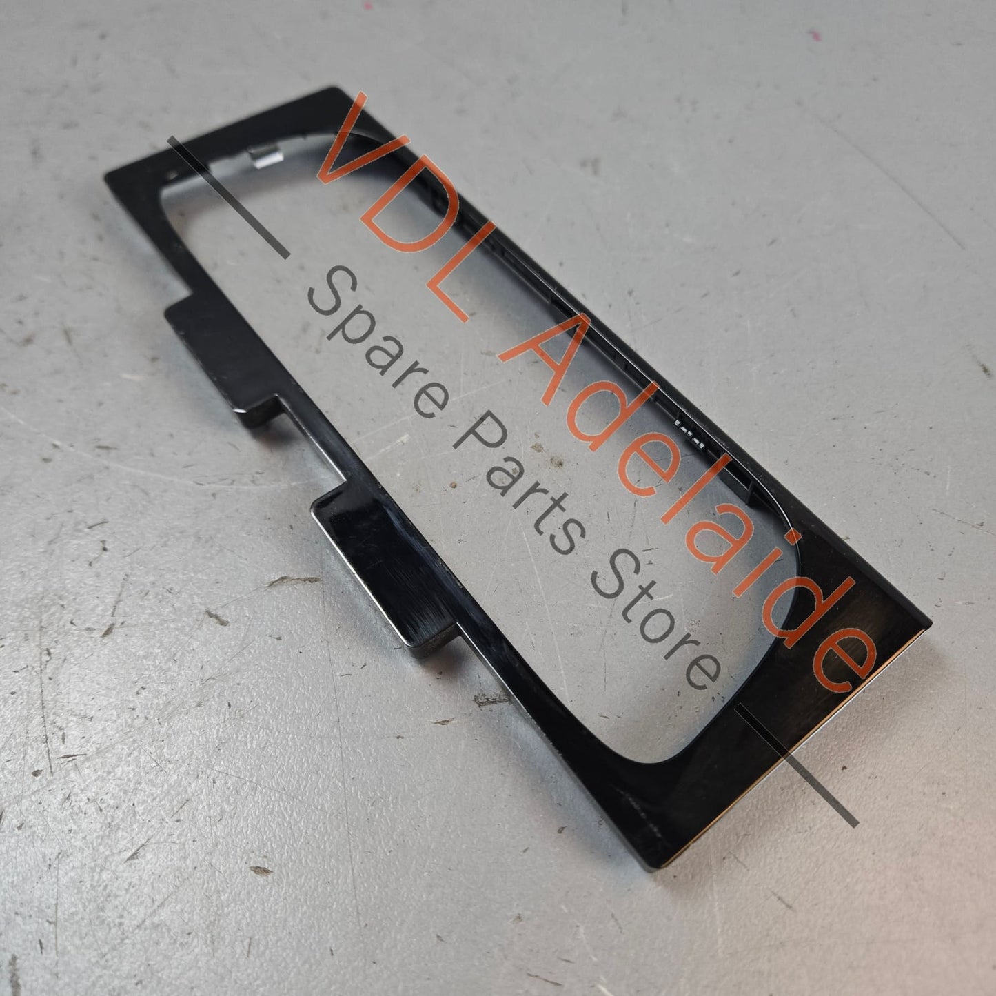 6R2820039C041 6R2820039C VW Polo AC Switch Surround Trim Gloss Black 6R2820039C