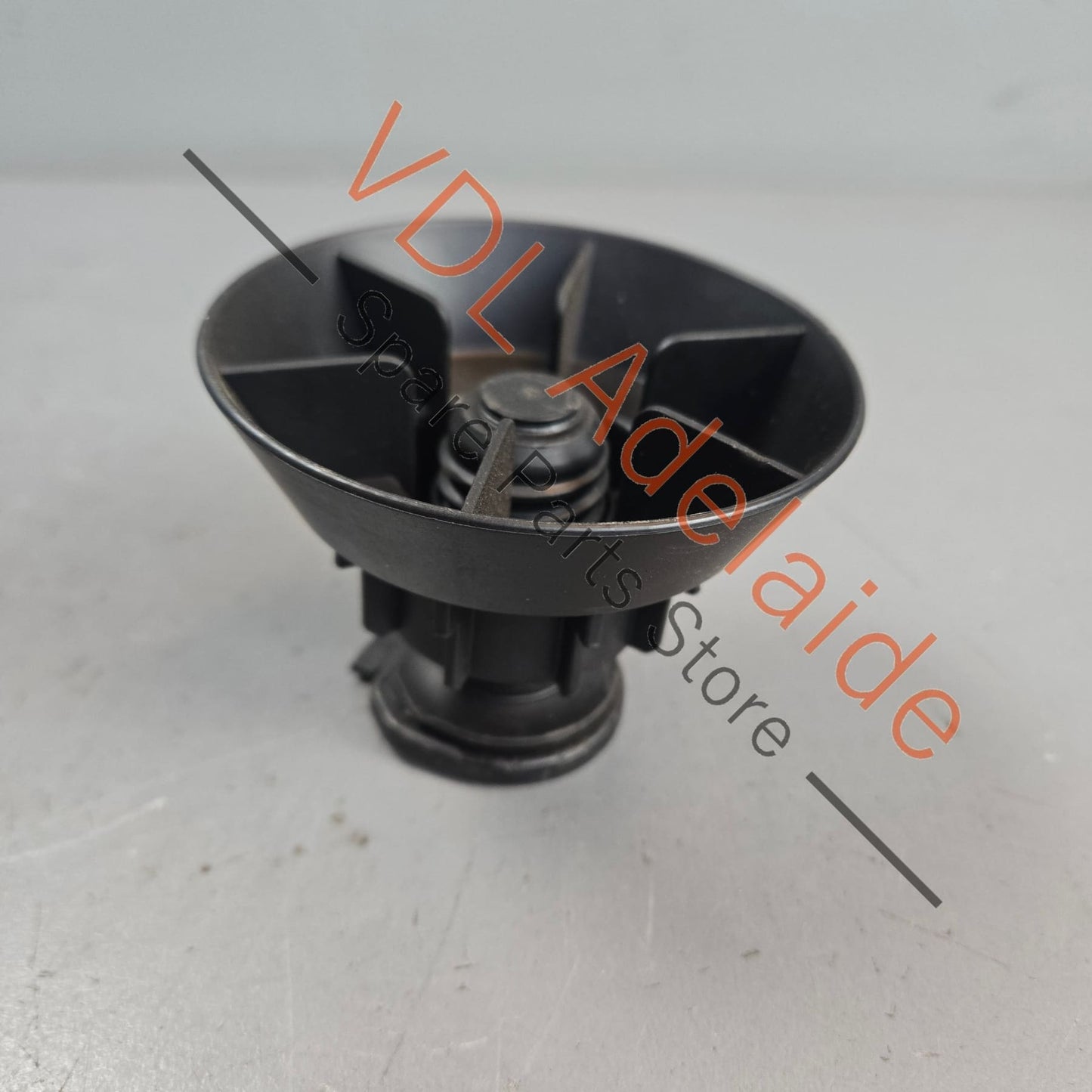 6J0803899 8K0804899 VW Polo Spare Wheel Mounting Bolt & Lug 6J0803899 8K0804899