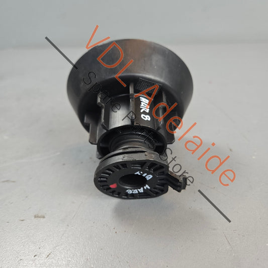 6J0803899 8K0804899   VW Polo Spare Wheel Mounting Bolt & Lug 6J0803899 8K0804899