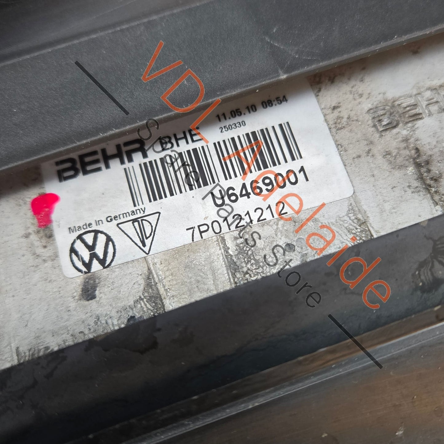 7P0121212 95810621200 Porsche Cayenne 92A 958 Right side Additional Radiator with air guides 95810621200 7P0121212