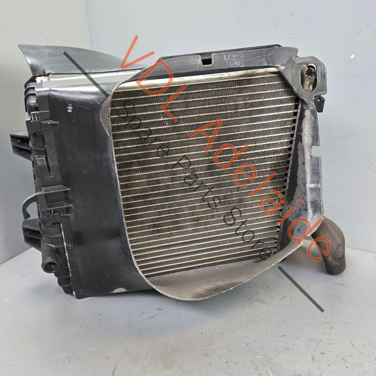 7P0121212 95810621200 Porsche Cayenne 92A 958 Right side Additional Radiator with air guides 95810621200 7P0121212