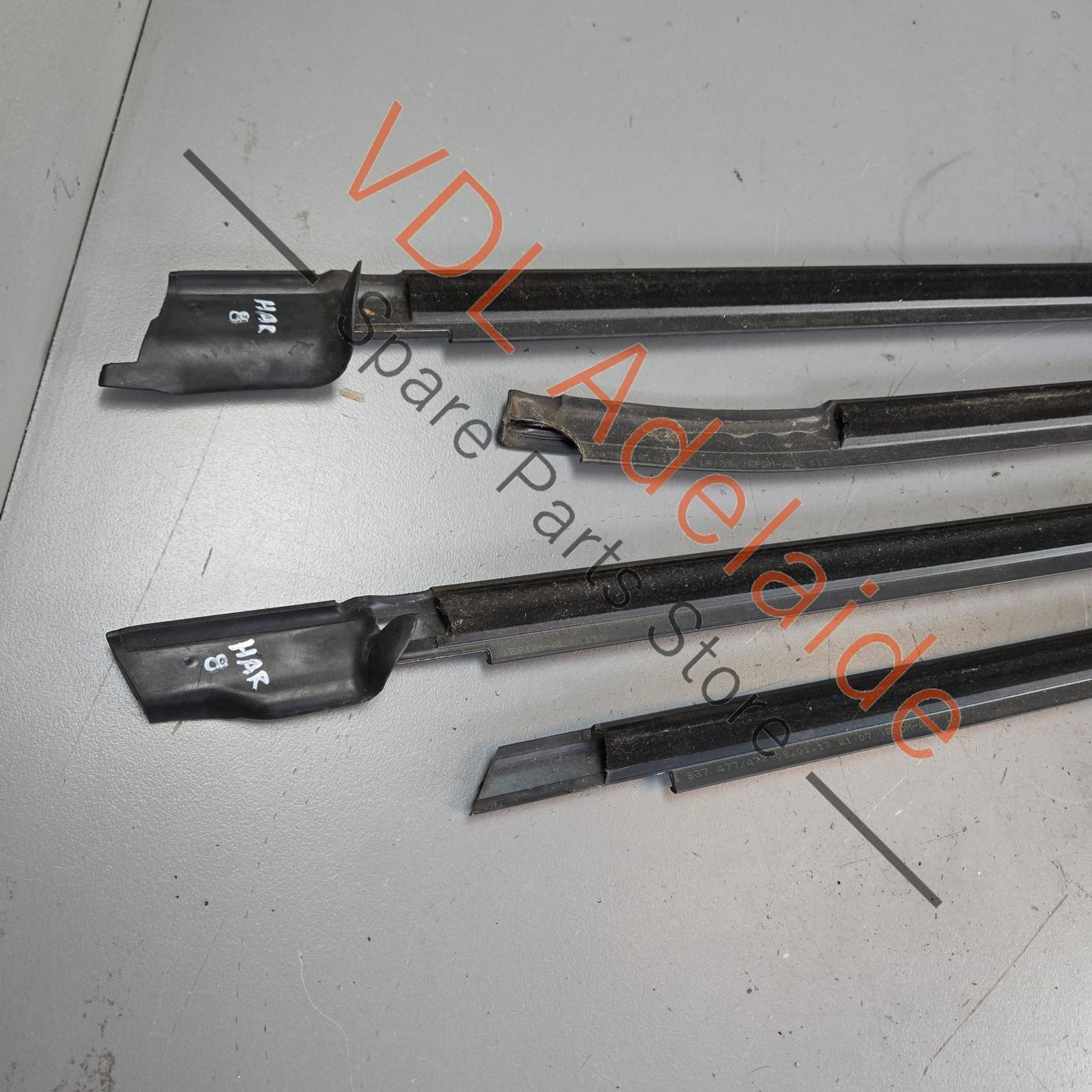 6R4837477 6R4837478 6R6839477 6R6839478 VW Polo MK5 Set of Exterior Window Aperture Seals Strip Mouldings Rubber 6R4837477 6R4837478 6R6839477 6R6839478