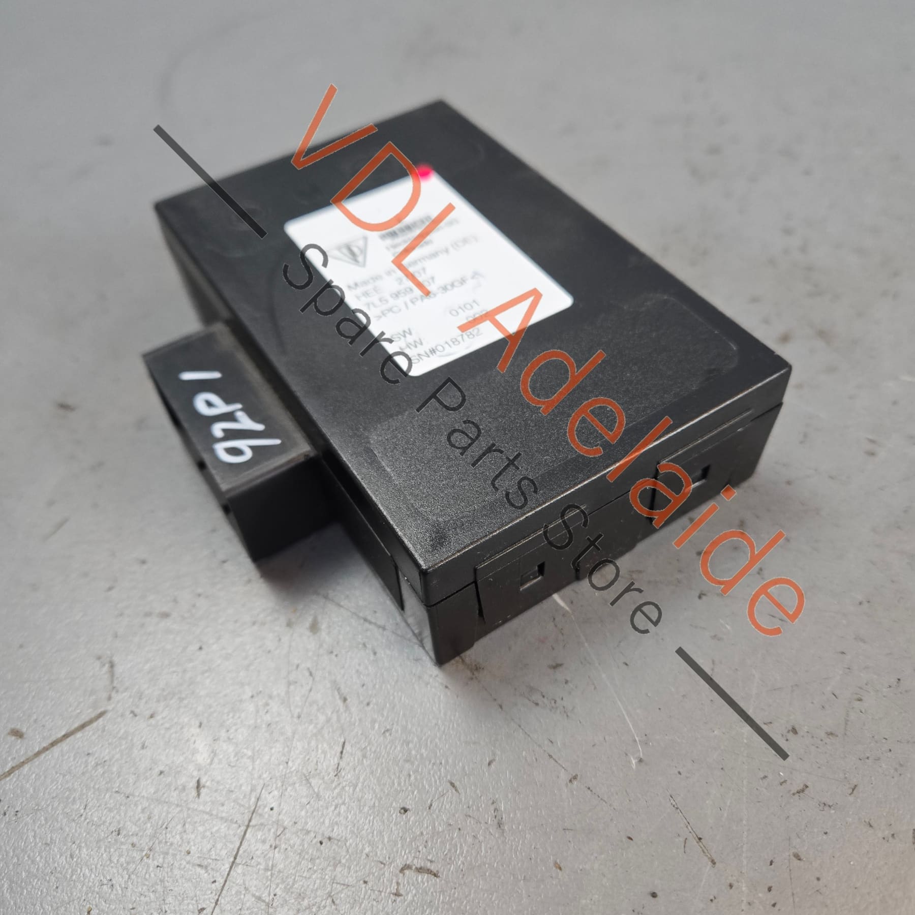 7L5959107 95561808000   Porsche Cayenne 957 Tailgate Control Module 7L5959107 95561808000