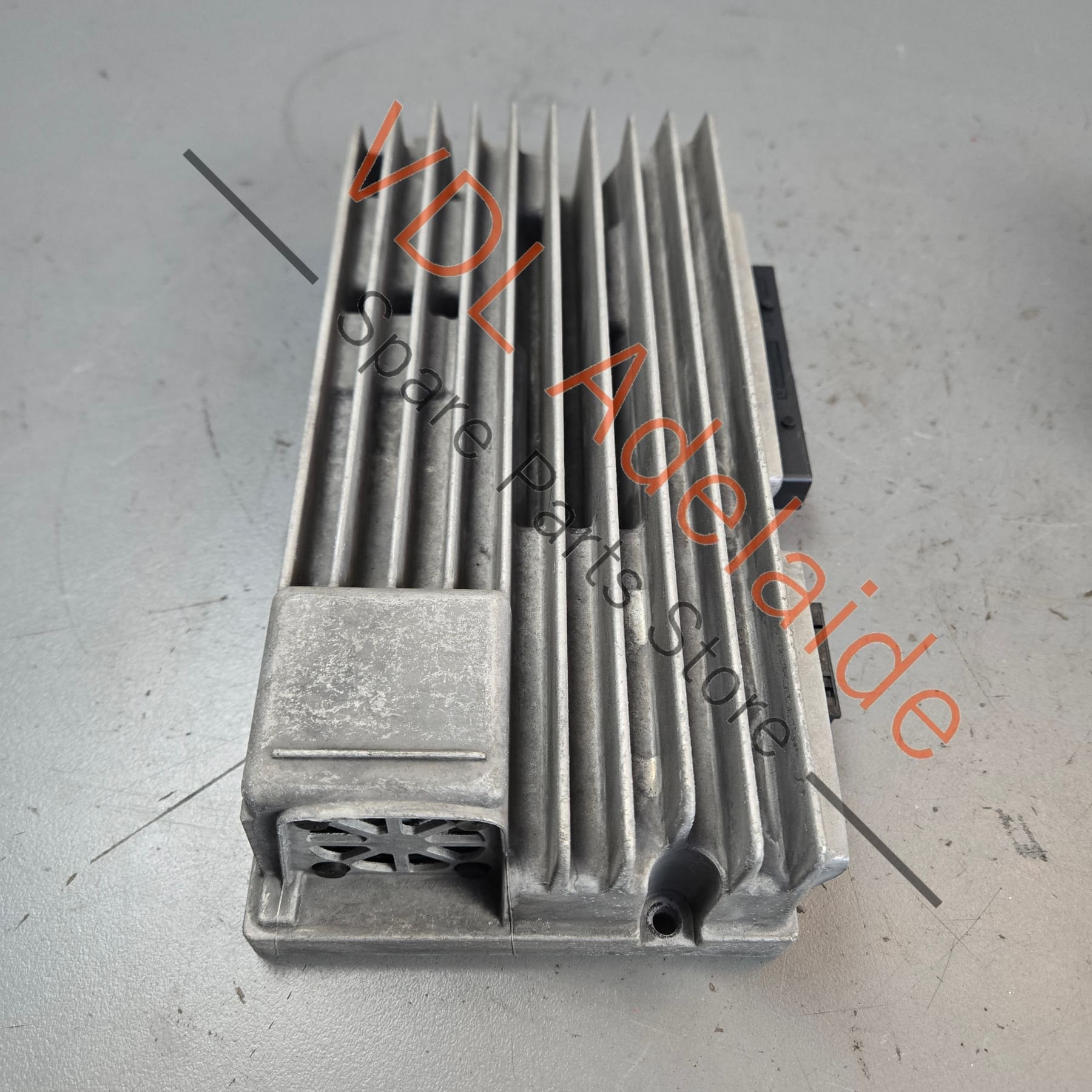 8T1035223A    Audi RS5 Audio Amplifier for Premium Sound 8T1035223A Bang & Olufsen B&O