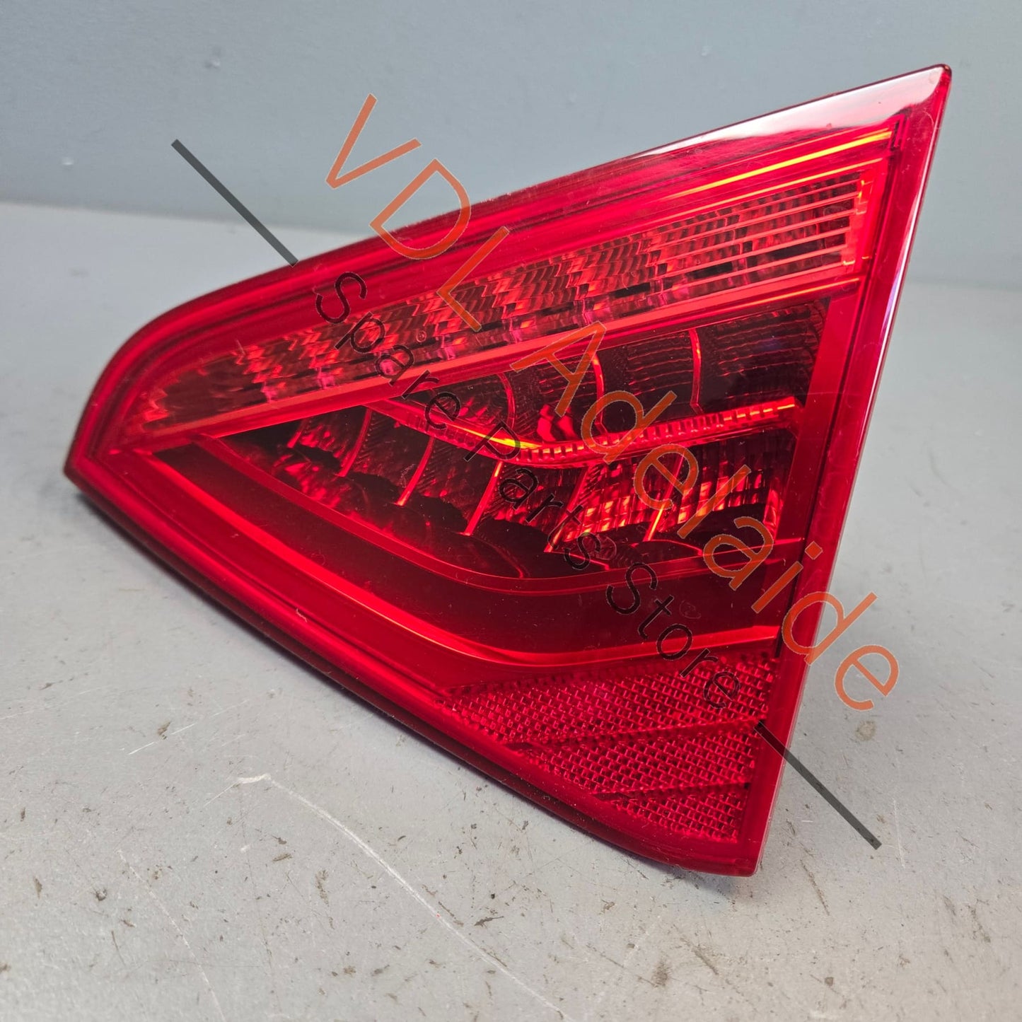 8T0945094C Audi RS5 Right Side Inner Rear LED Tail Light 8T0945094C