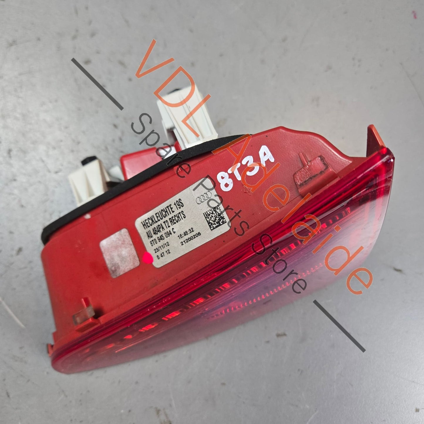 8T0945094C Audi RS5 Right Side Inner Rear LED Tail Light 8T0945094C