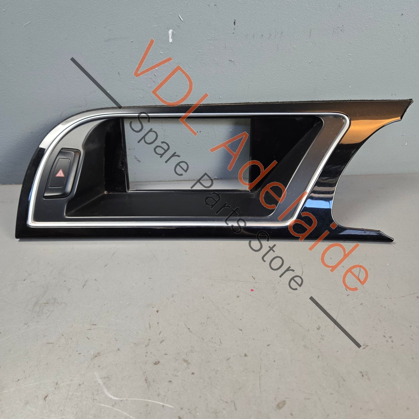 8T2857185AEV58 Audi A5 S5 RS5 Centre Dashboard Trim Gloss Black 8T2857185AE V58