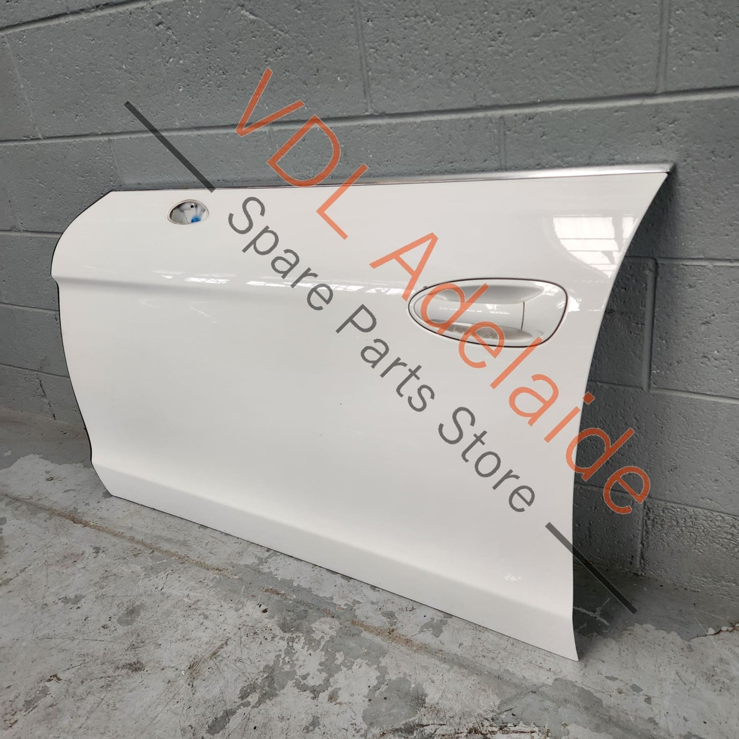97053101102GRV Porsche Panamera 970 Front Left Door Shell 97053101102 GRV Carrara White B9A / B4