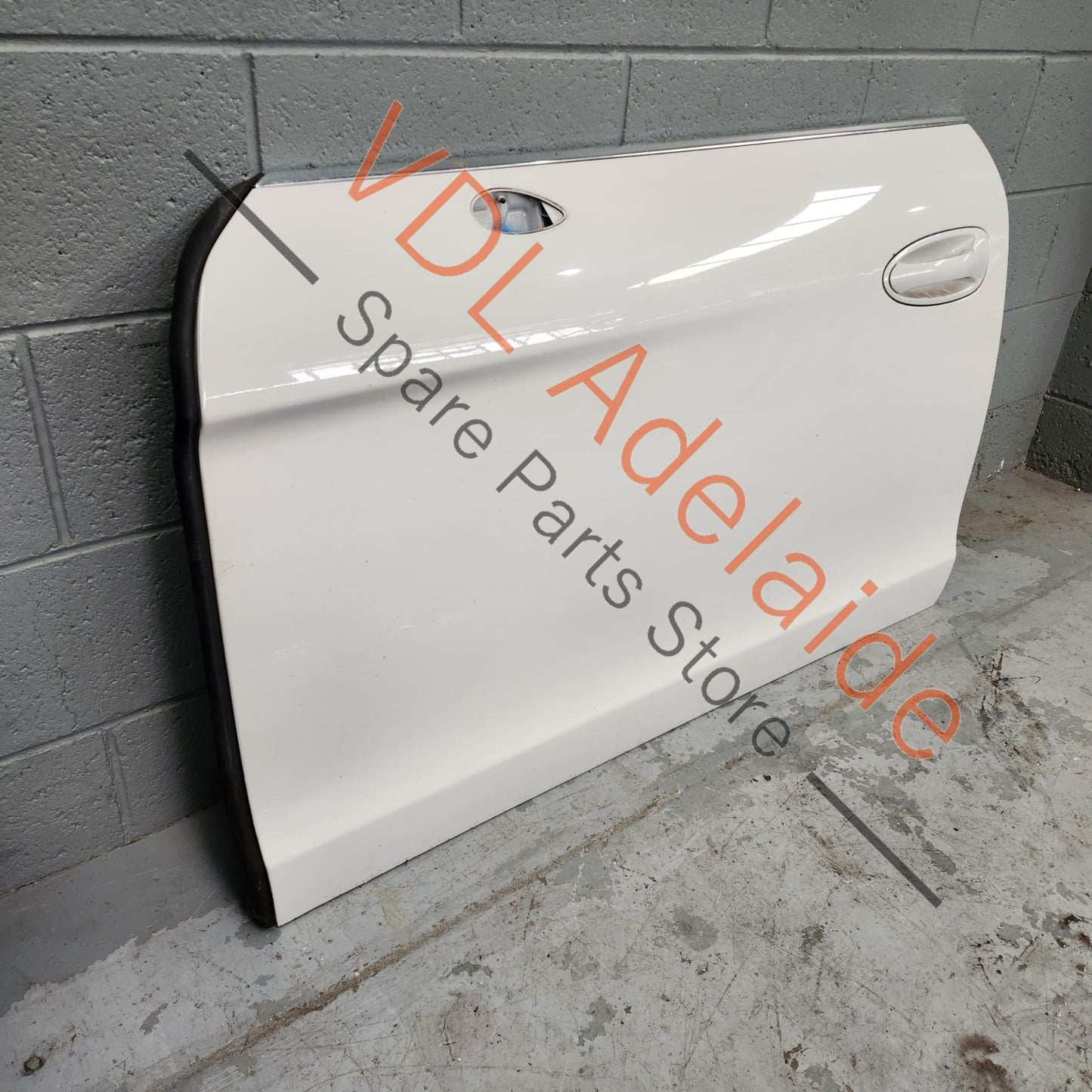 97053101102GRV Porsche Panamera 970 Front Left Door Shell 97053101102 GRV Carrara White B9A / B4