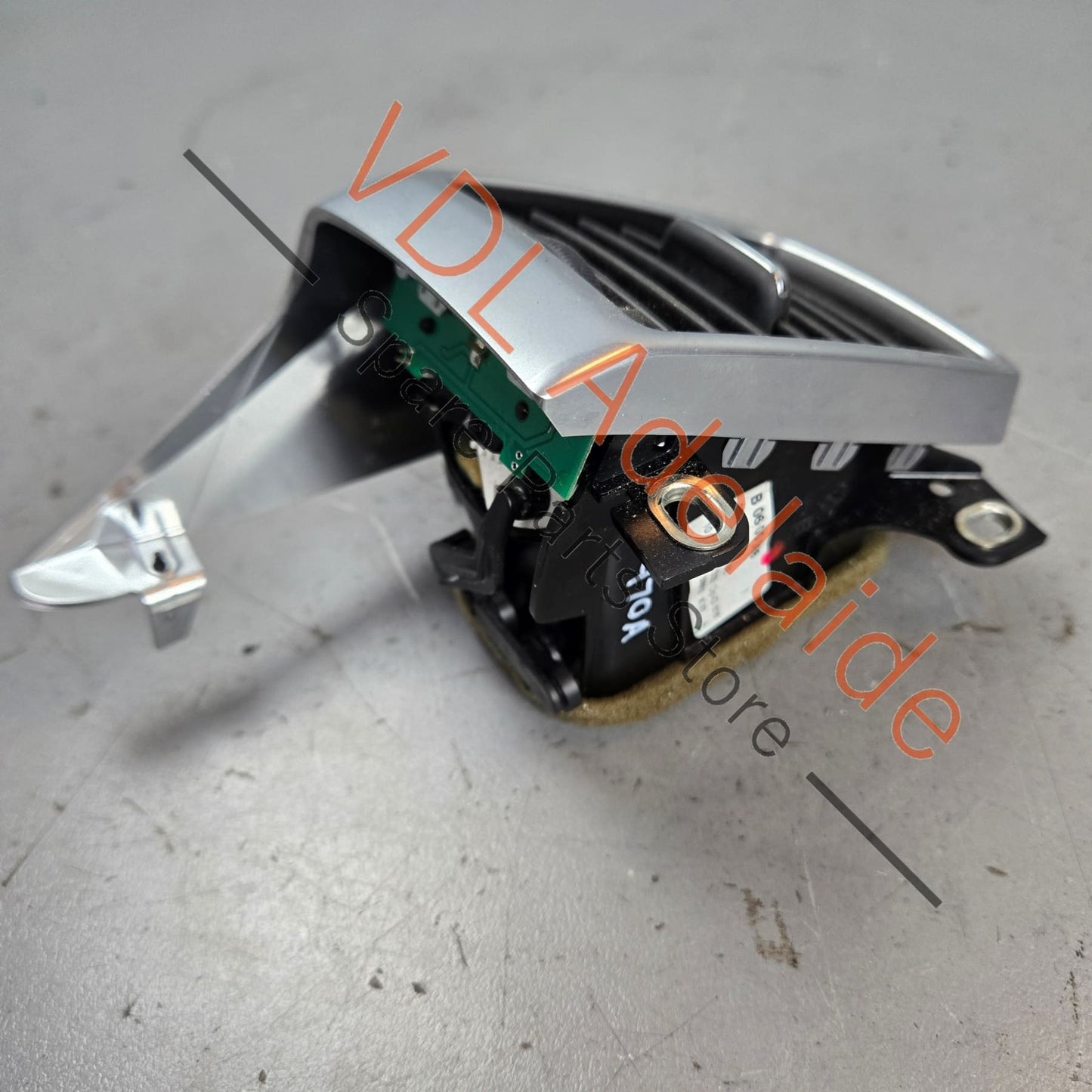 97055317202DAP Porsche Panamera 970 Rear Right Passenger Air Vent 97055317202 DAP