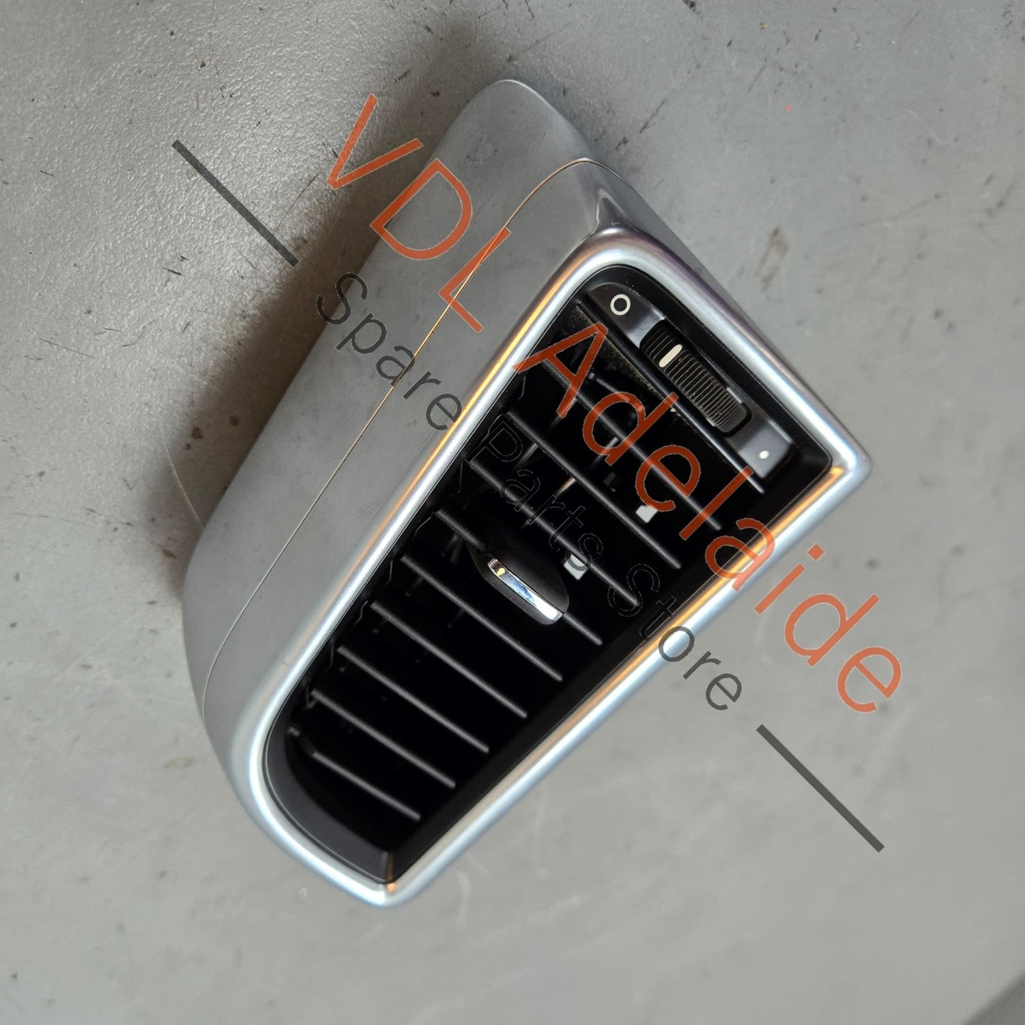 970555351 97055535101DAP Porsche Panamera 970 Left Side B Pillar Air Vent 97055535101 DAP