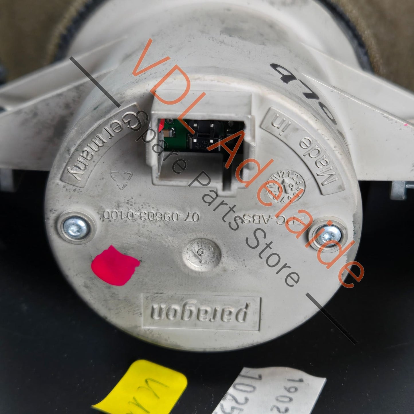 9P1919203EDAP 97064130102DAP Porsche Dashboard Clock Crono 9P1919203E DAP 97064130102 DAP **DISCOUNTED STOCK**