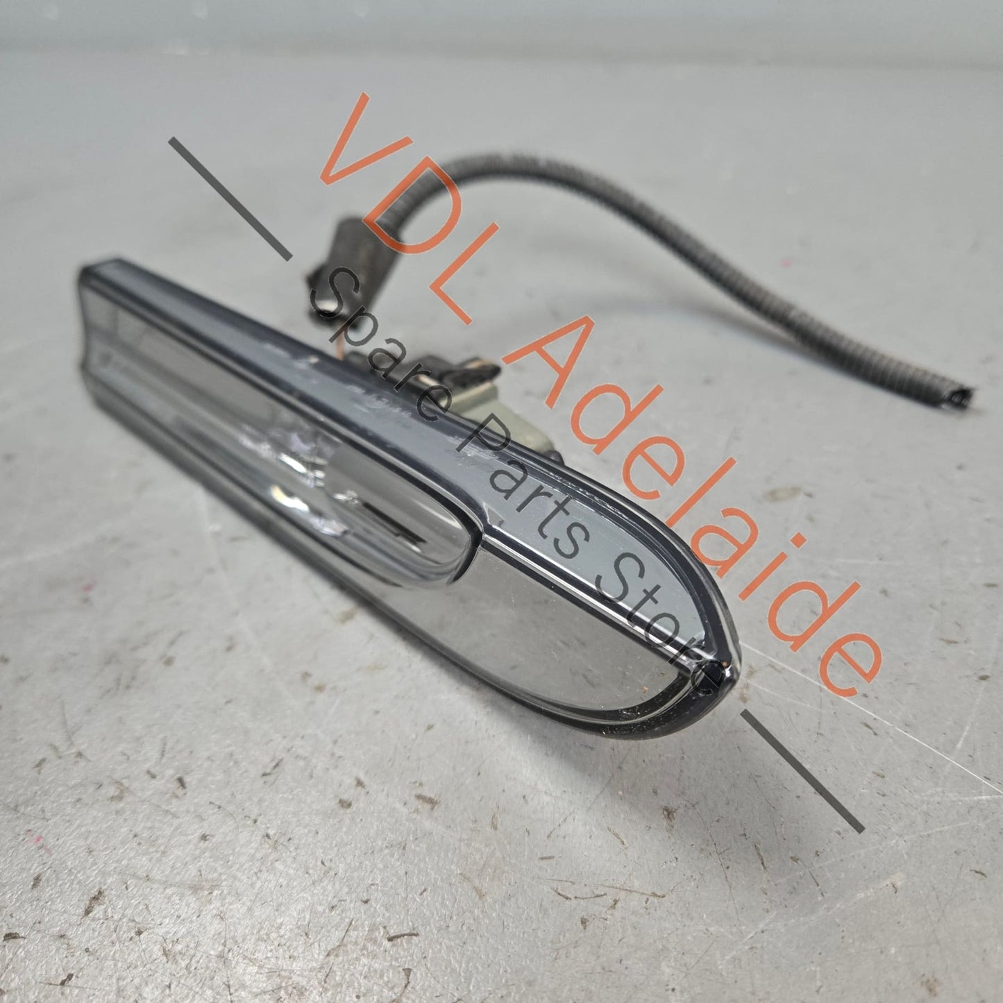 97063103301 97063103302 Porsche Panamera 970 Turn Signal Blinker Flasher Left Side 97063103302