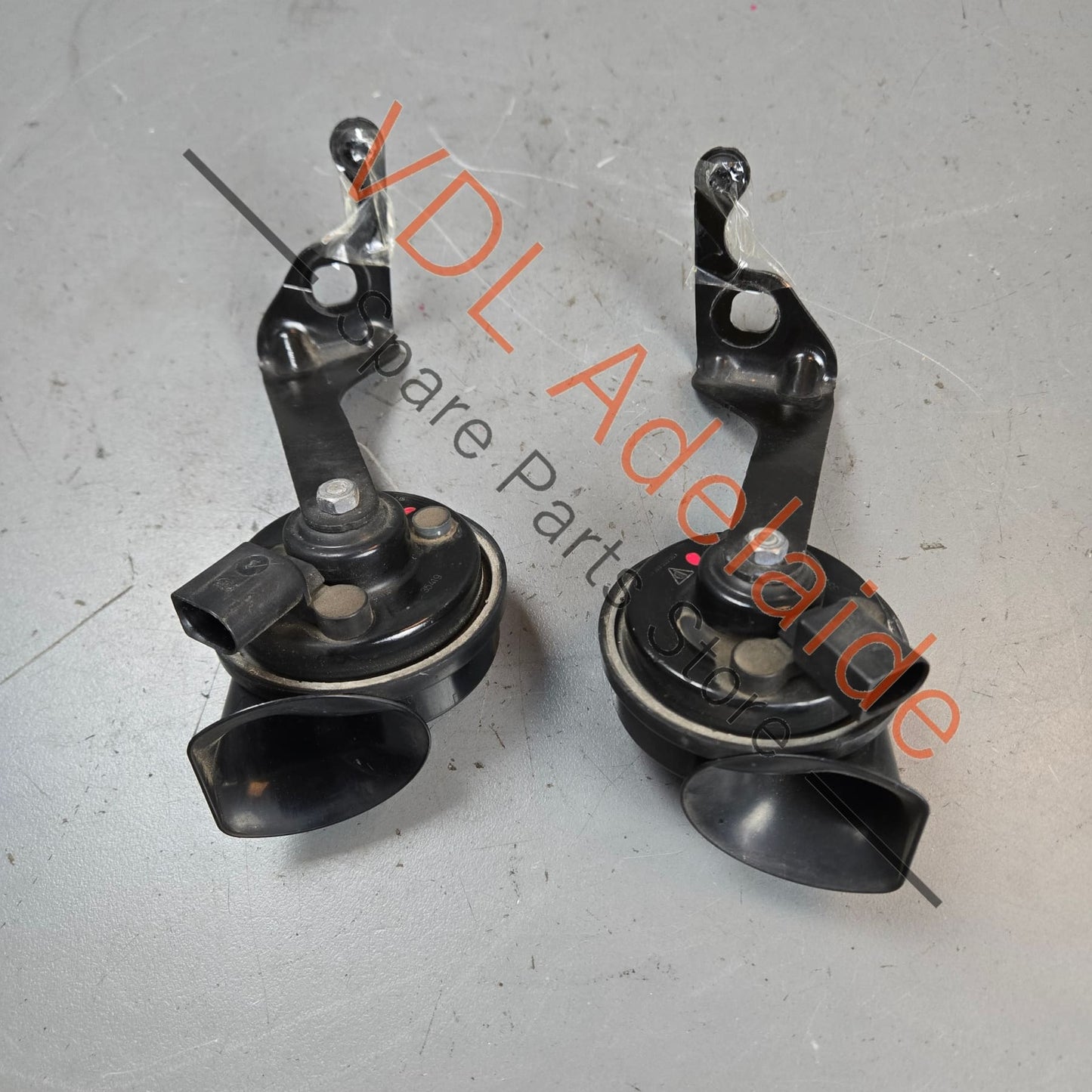 97063502100 97063502200 Porsche Panamera 970 Pair of Horns High & Low Tone 97063502100 97063502200
