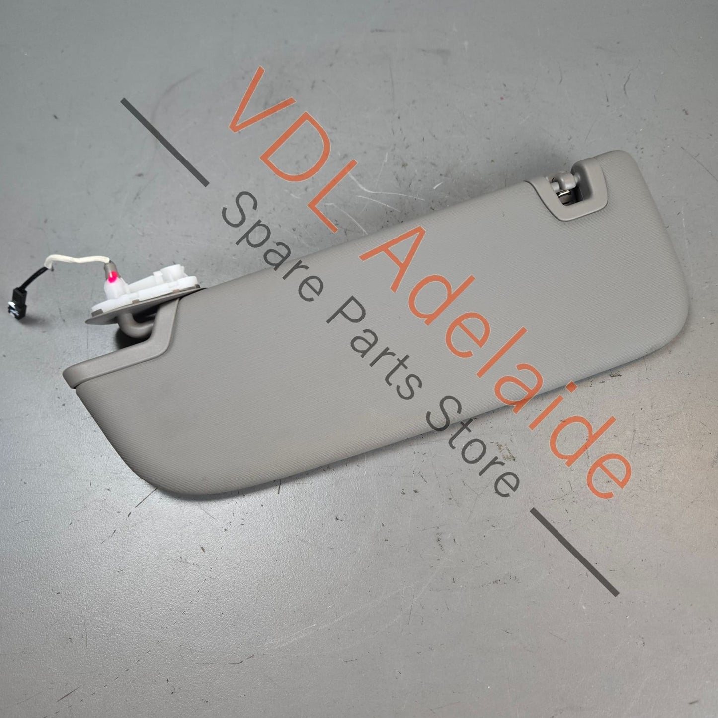 97073103217BA3 97073103217 Porsche Panamera 970 Right Sun Visor 97073103217 BA3 Platinum Grey