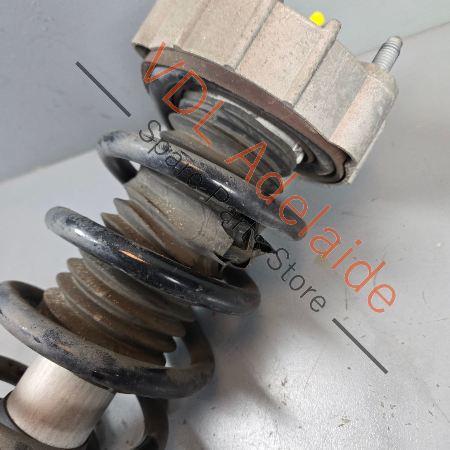 97034303526 97034304510 97034304504 Porsche Panamera 970 Front Suspension Shock Absorber 97034303526
