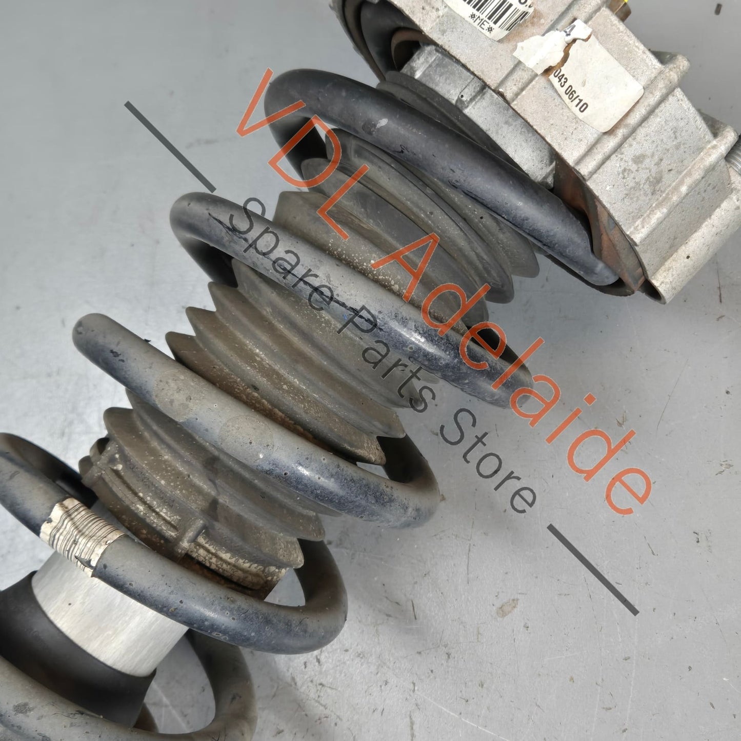 97034303526 97034304510 97034304504 Porsche Panamera 970 Front Suspension Shock Absorber 97034303526