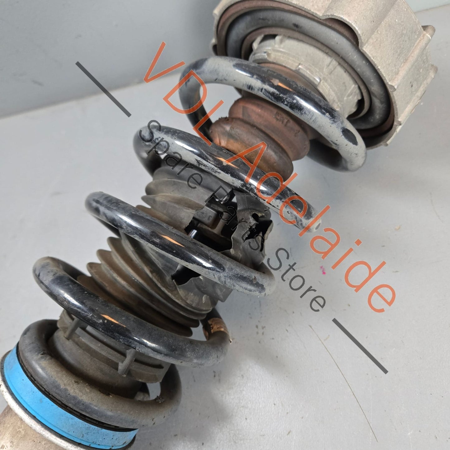 97034303526 97034304510 97034304504 Porsche Panamera 970 Front Suspension Shock Absorber 97034303526